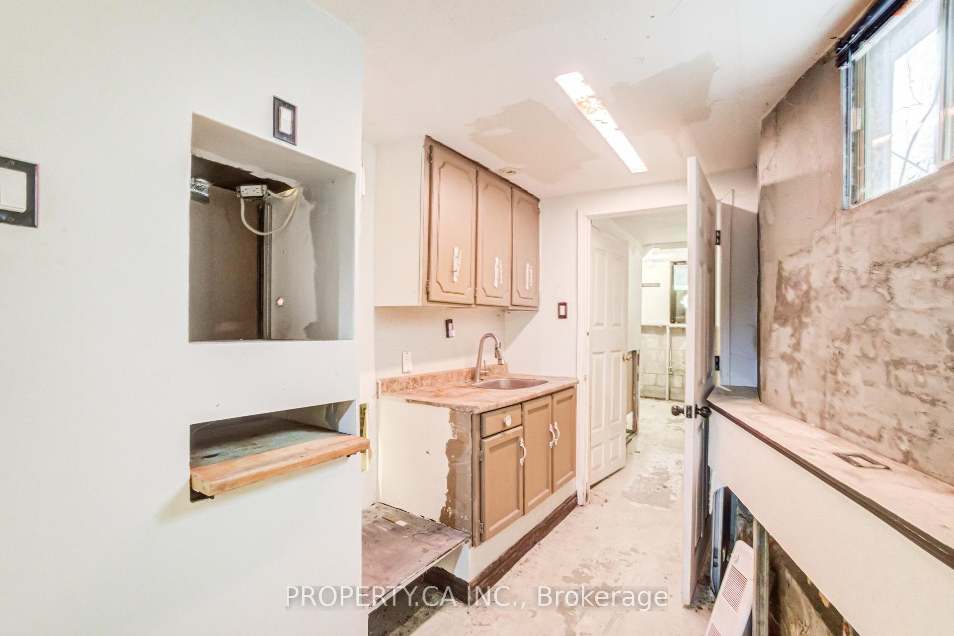 597 Rhodes Avenue, Toronto