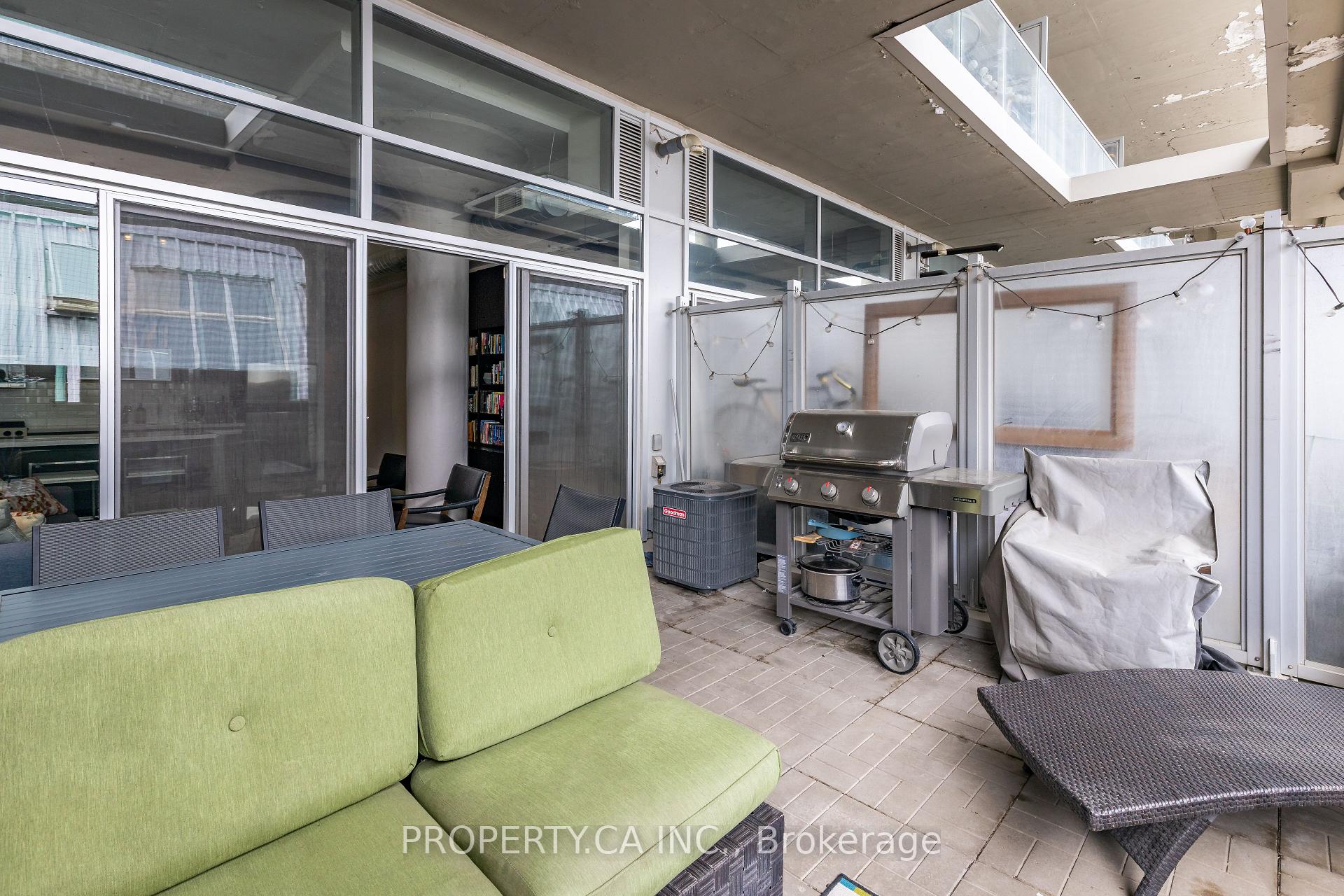 233 Carlaw Avenue 325, Toronto Unit: 325