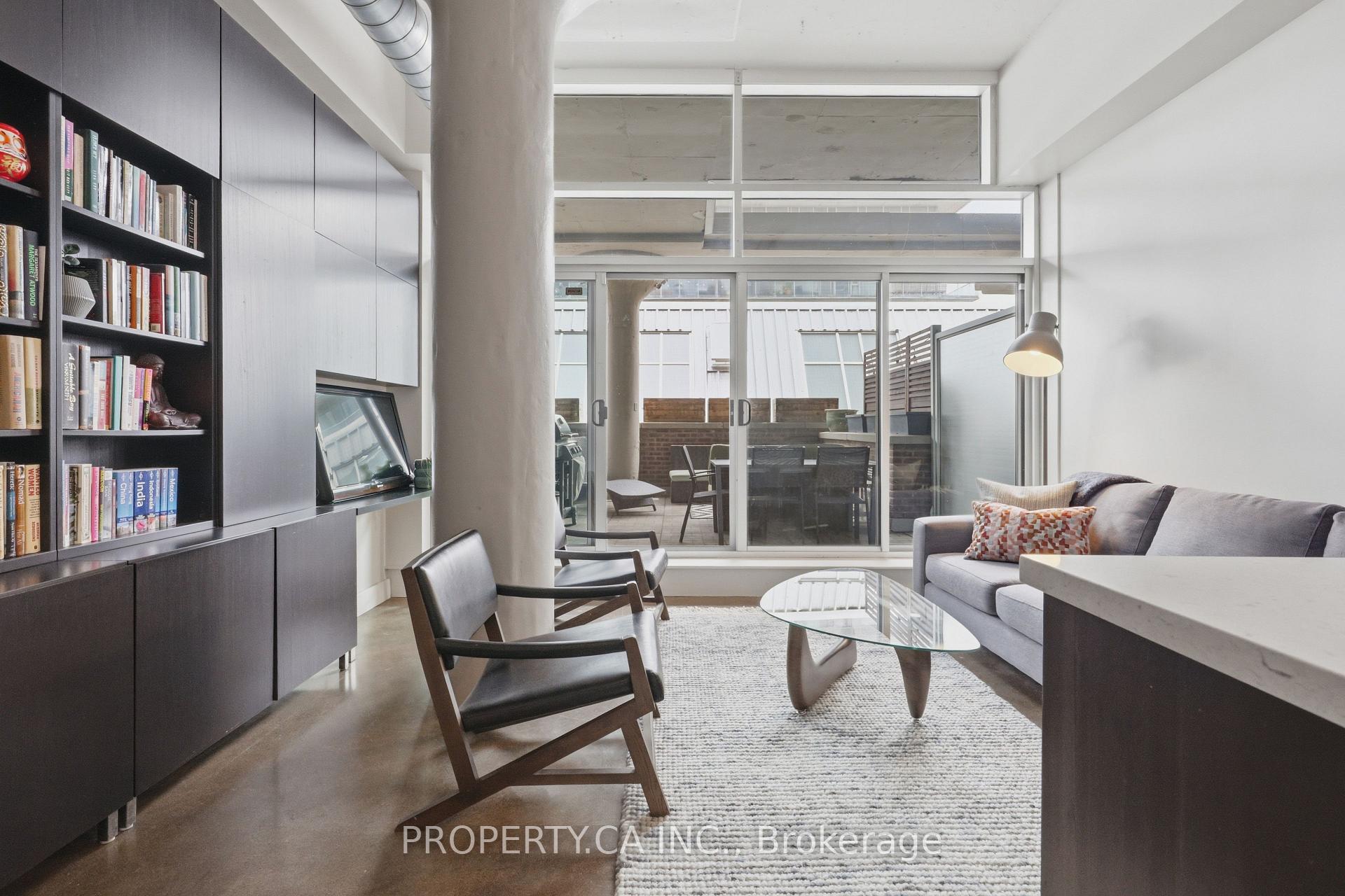233 Carlaw Avenue 325, Toronto Unit: 325