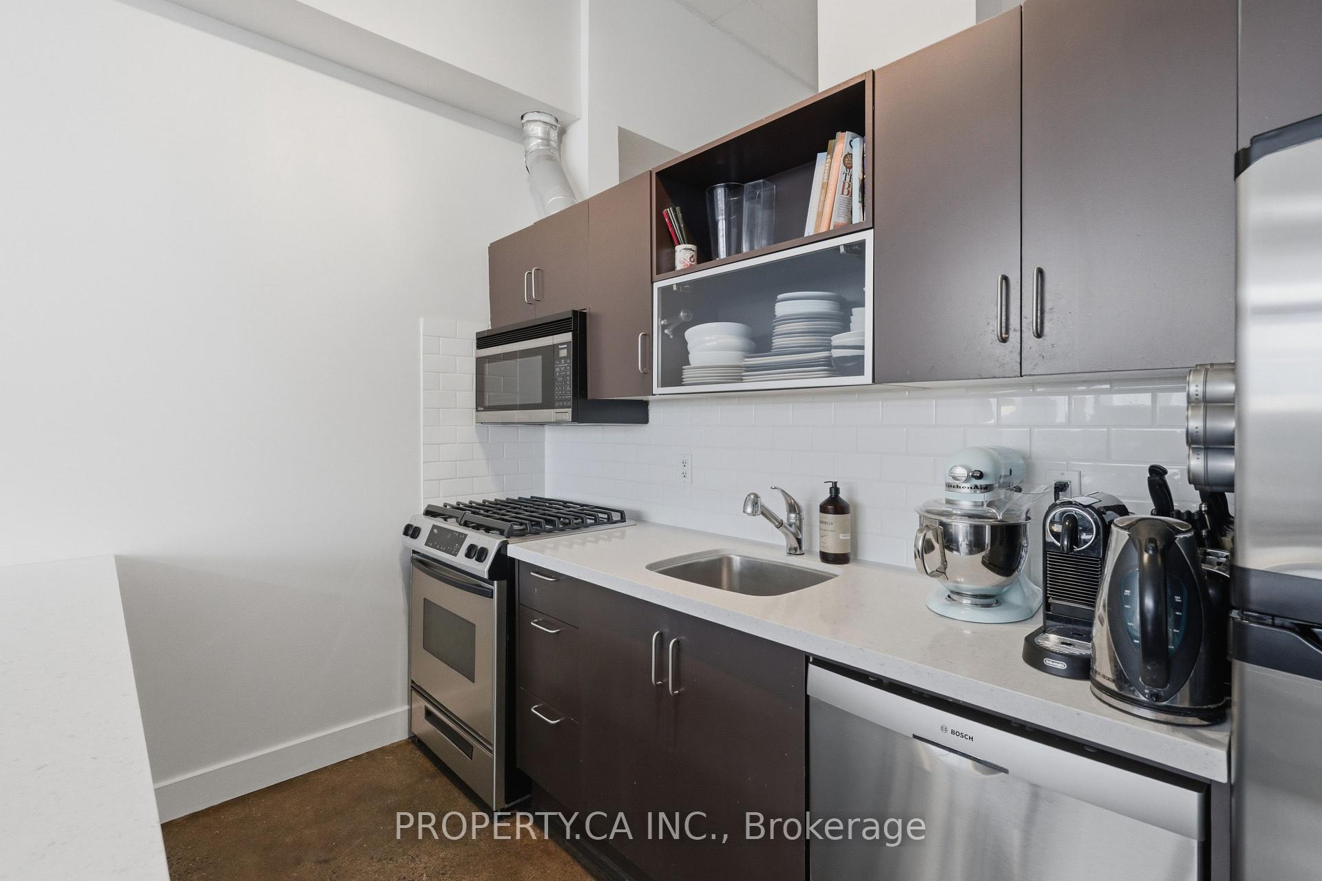 233 Carlaw Avenue 325, Toronto Unit: 325