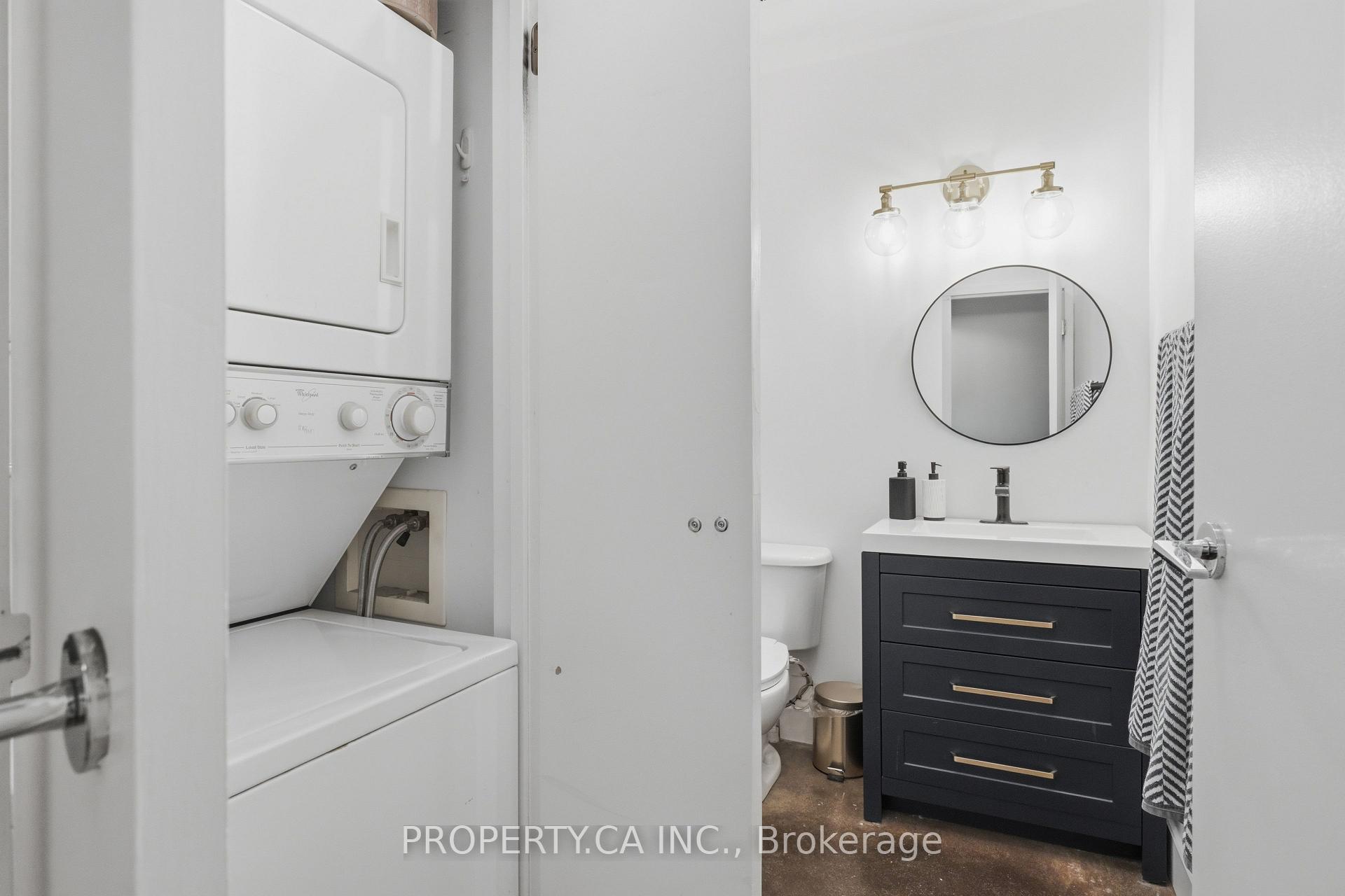 233 Carlaw Avenue 325, Toronto Unit: 325