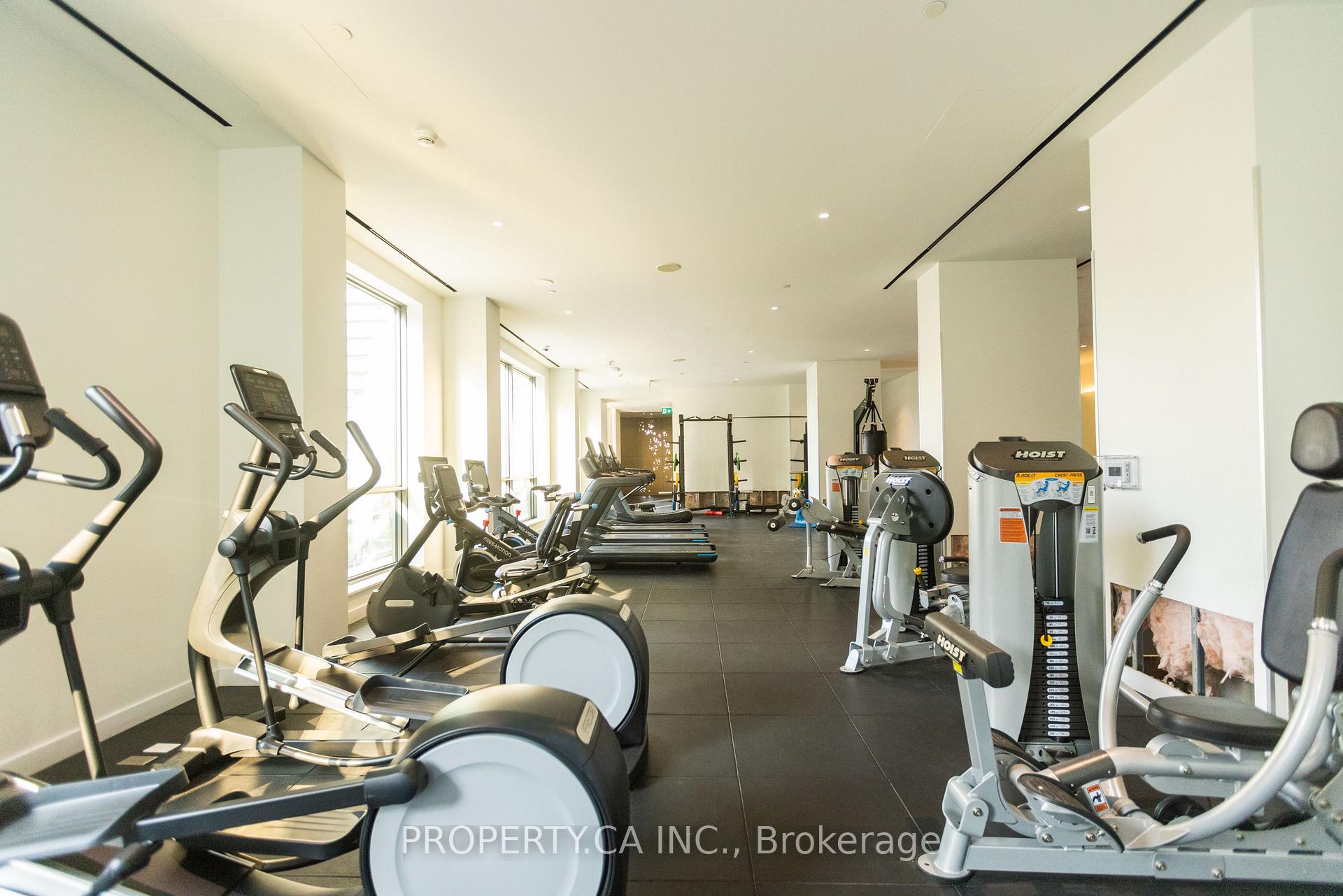 39 Roehampton Avenue 4304, Toronto Unit: 4304