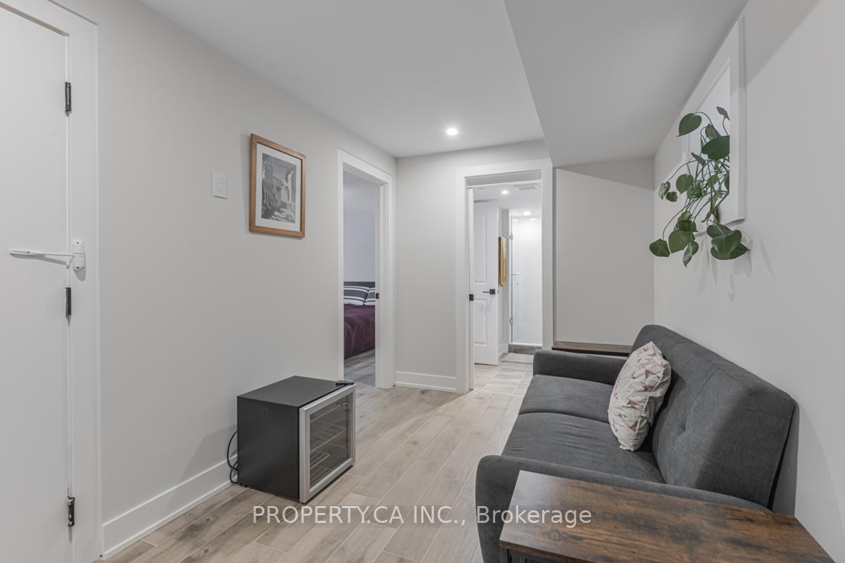 55 Glenshaw Crescent Basement, Toronto Unit: Basement