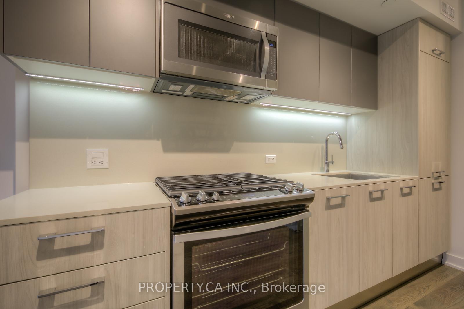 665 Kingston Road 406, Toronto Unit: 406