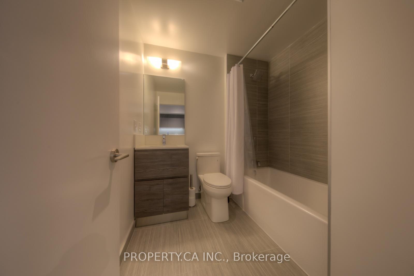 665 Kingston Road 406, Toronto Unit: 406