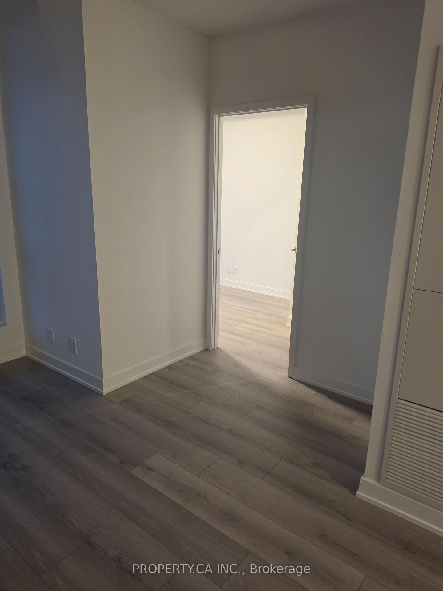 20 Deans Drive 221, Toronto Unit: 221