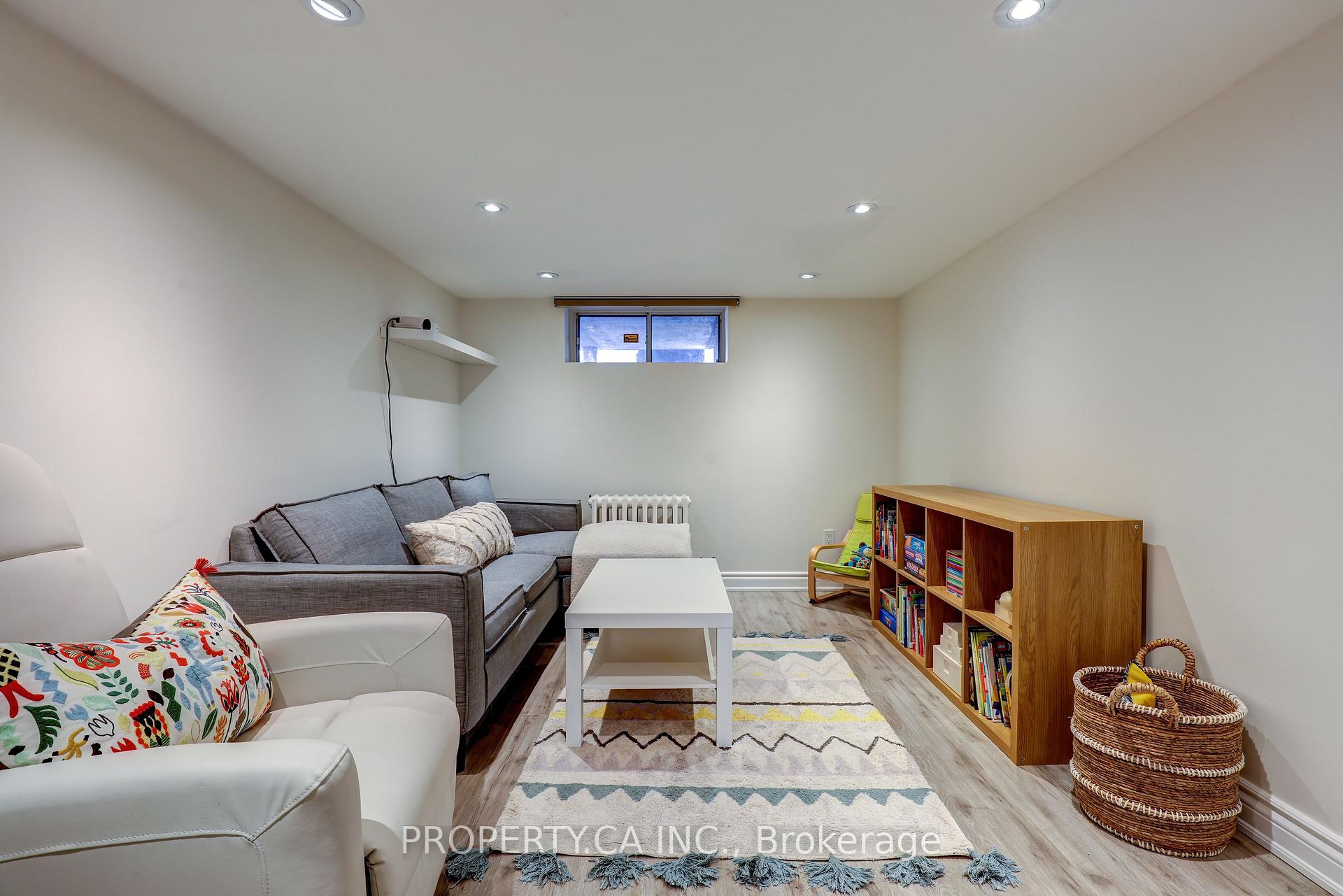 135 Cadorna Avenue, Toronto