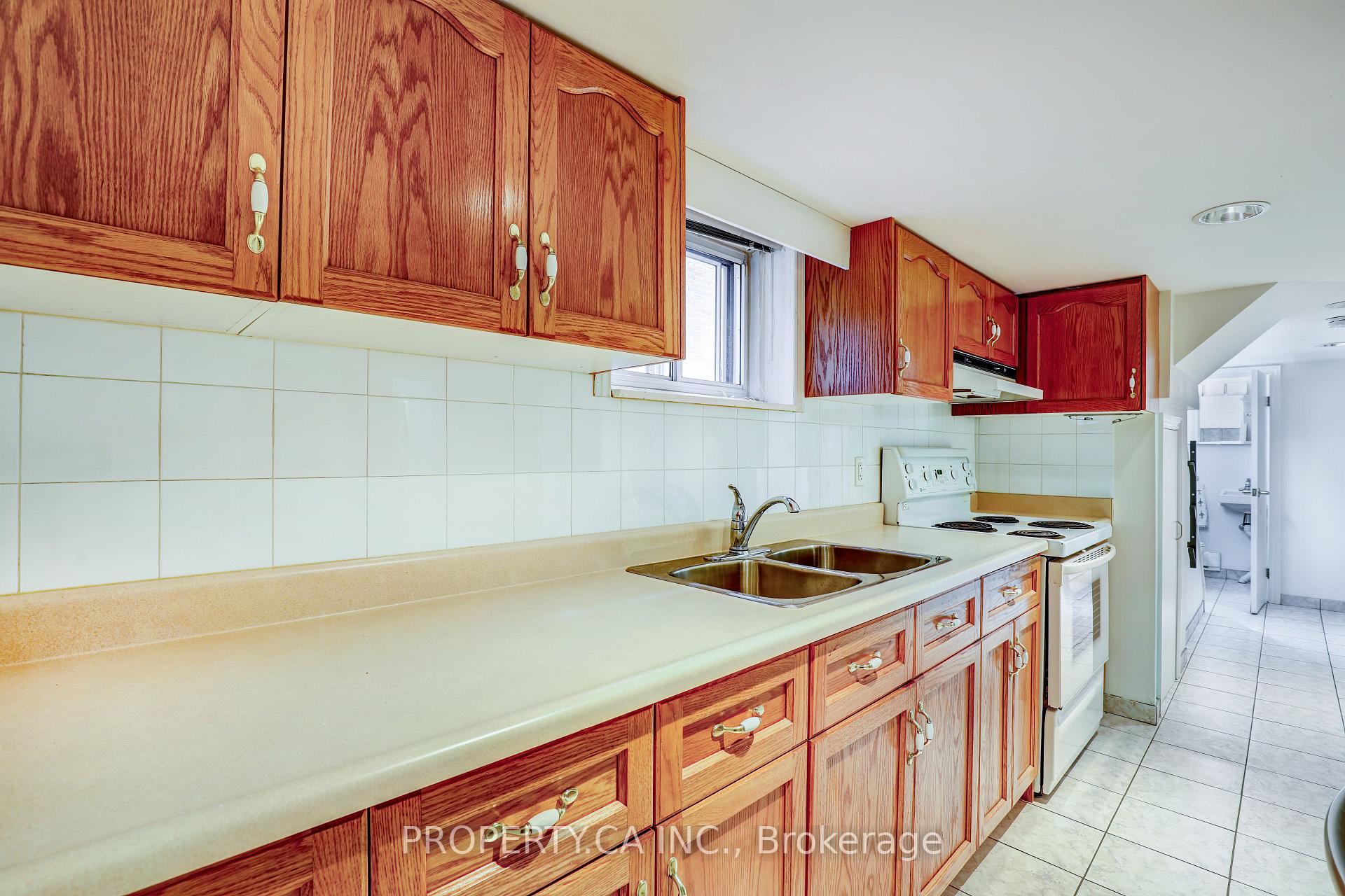 135 Cadorna Avenue, Toronto