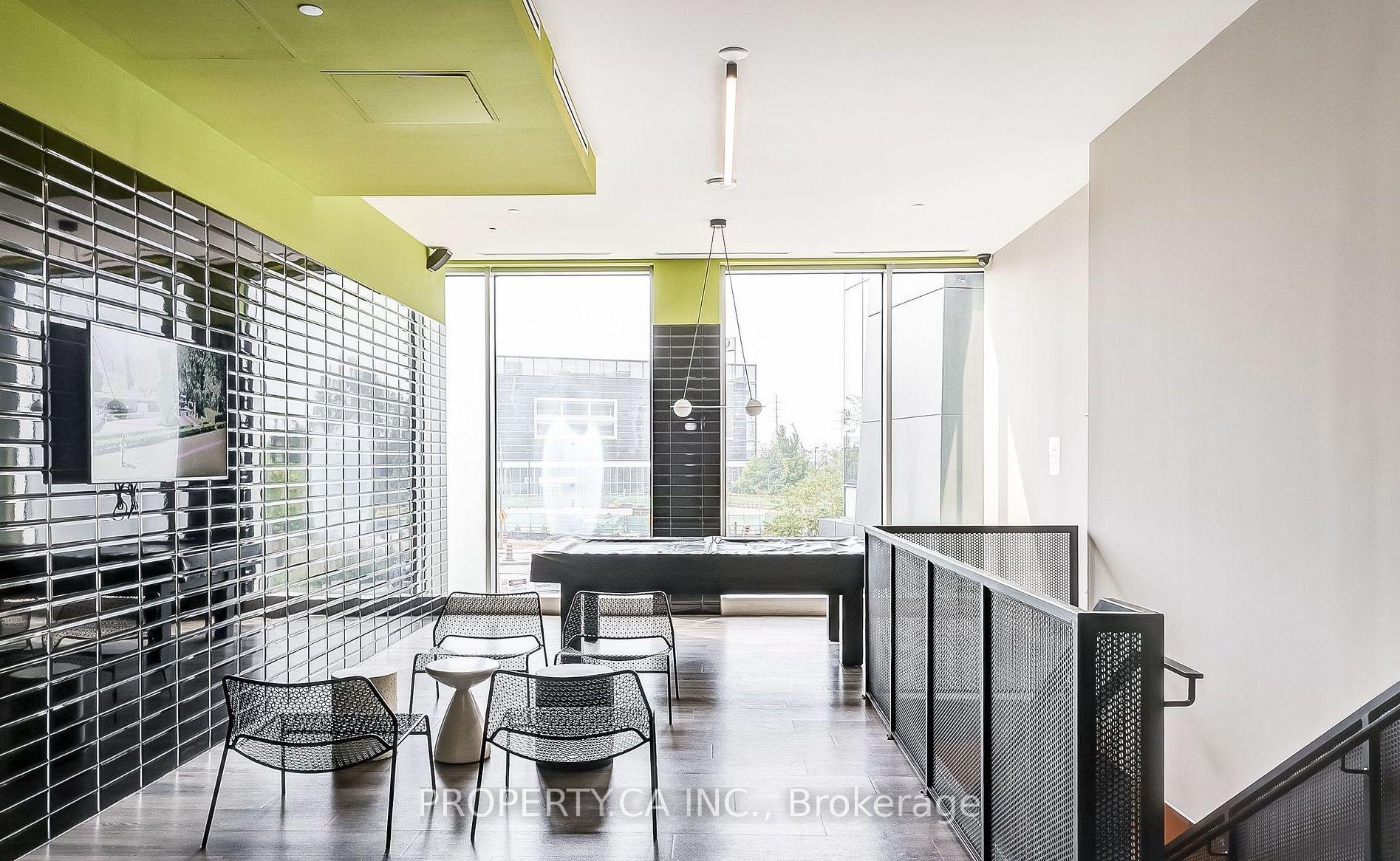 25 Baseball Place 206, Toronto Unit: 206