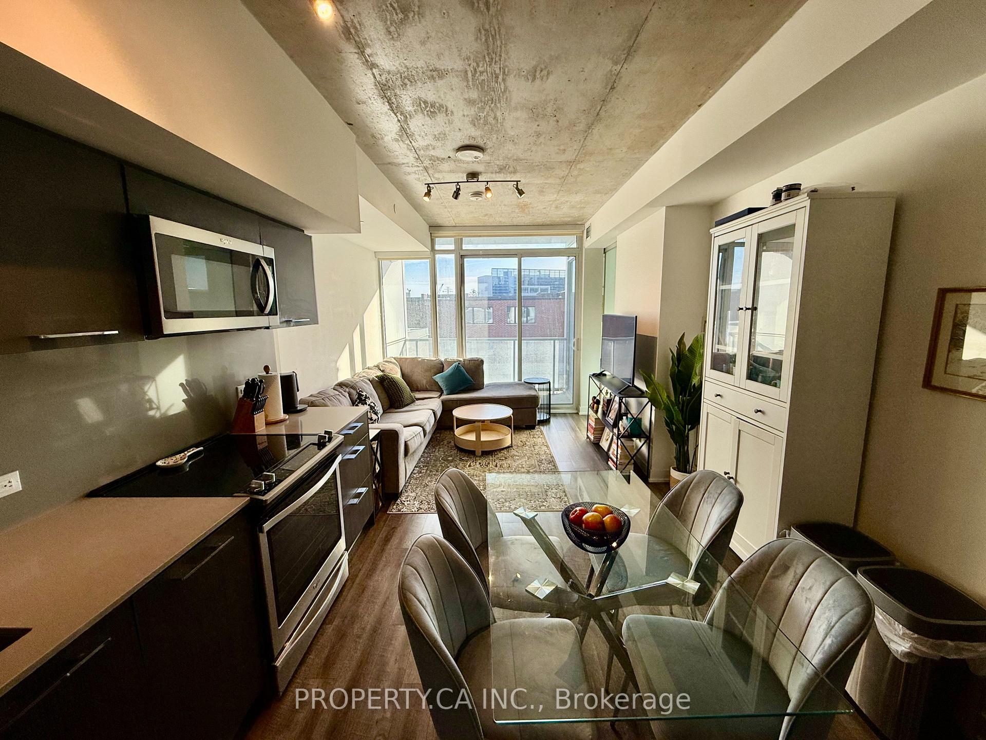 25 Baseball Place 206, Toronto Unit: 206