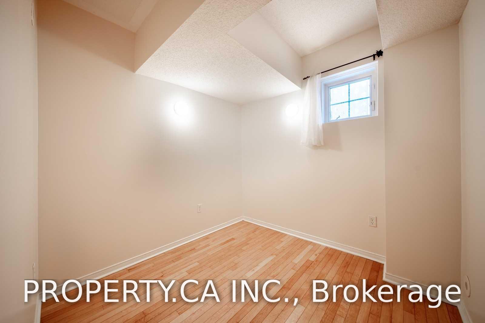 42 Pinery Trail 117, Toronto Unit: 117