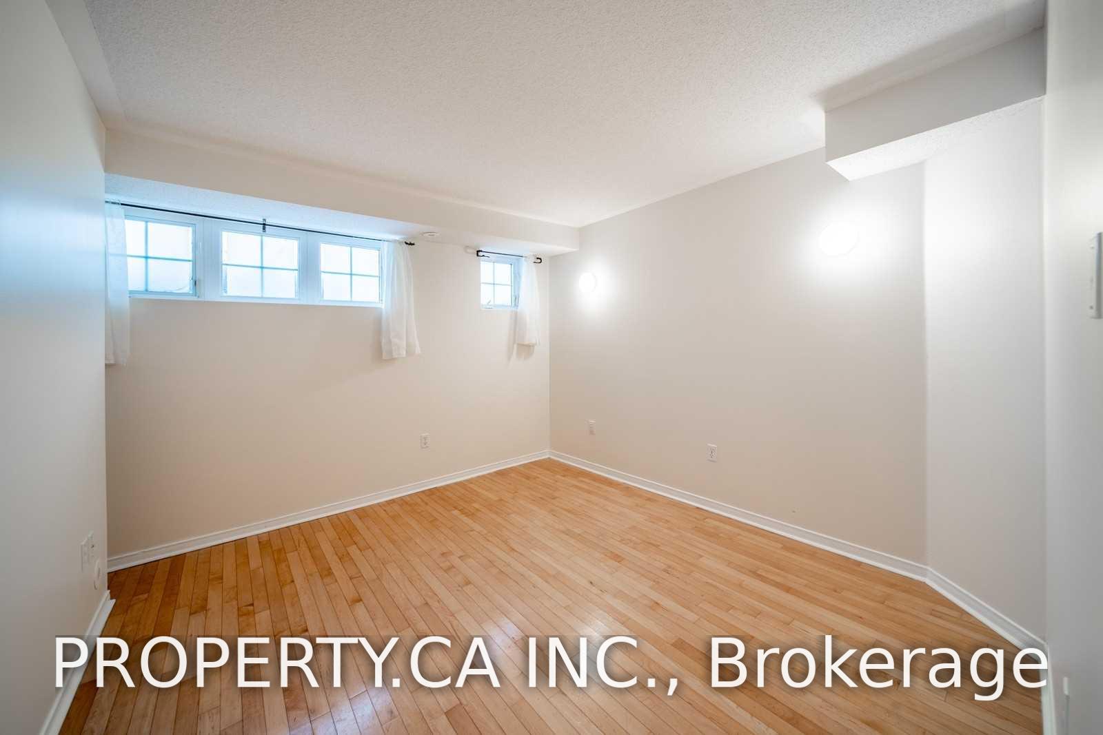 42 Pinery Trail 117, Toronto Unit: 117