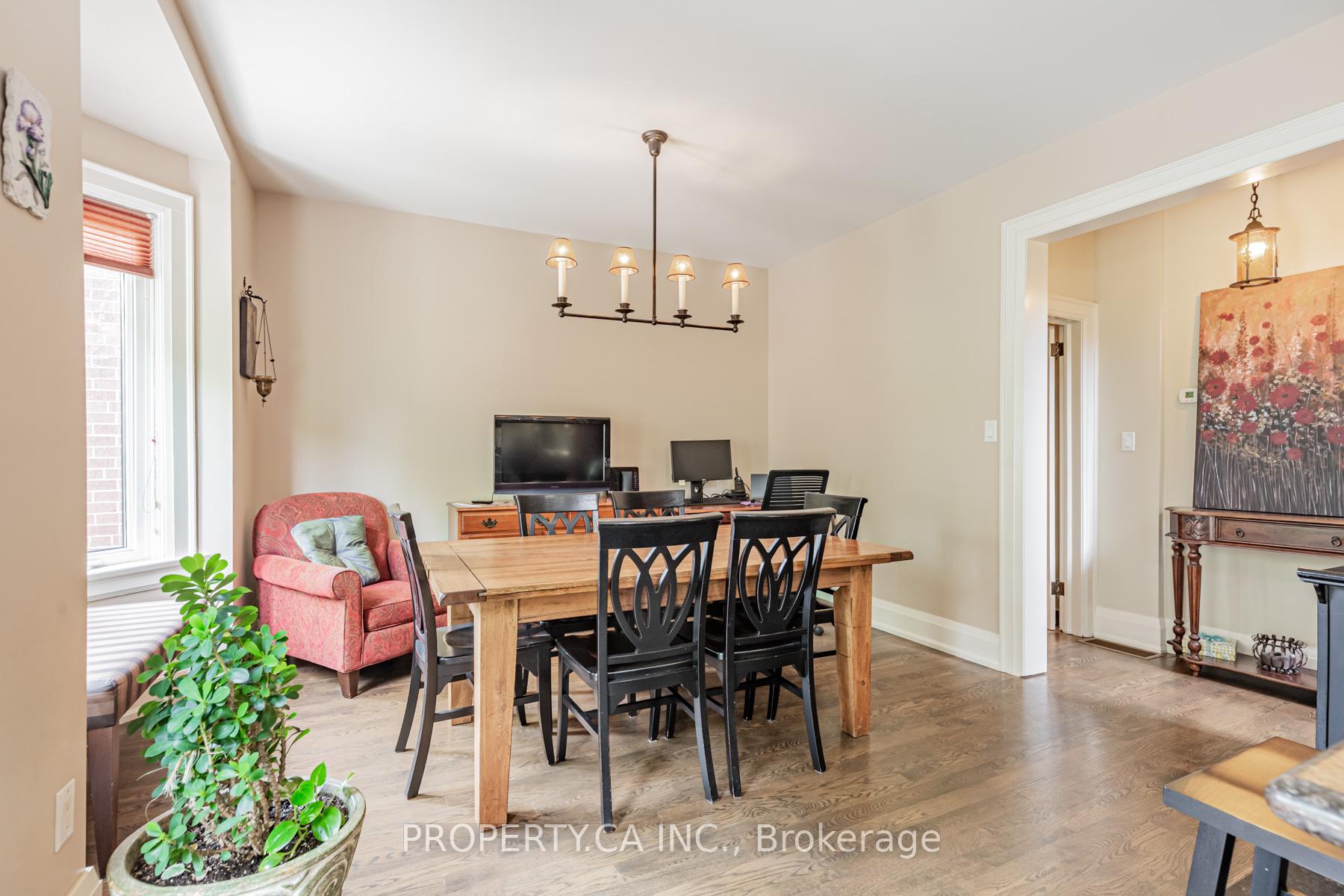 131 Gillard Avenue Upper, Toronto Unit: Upper