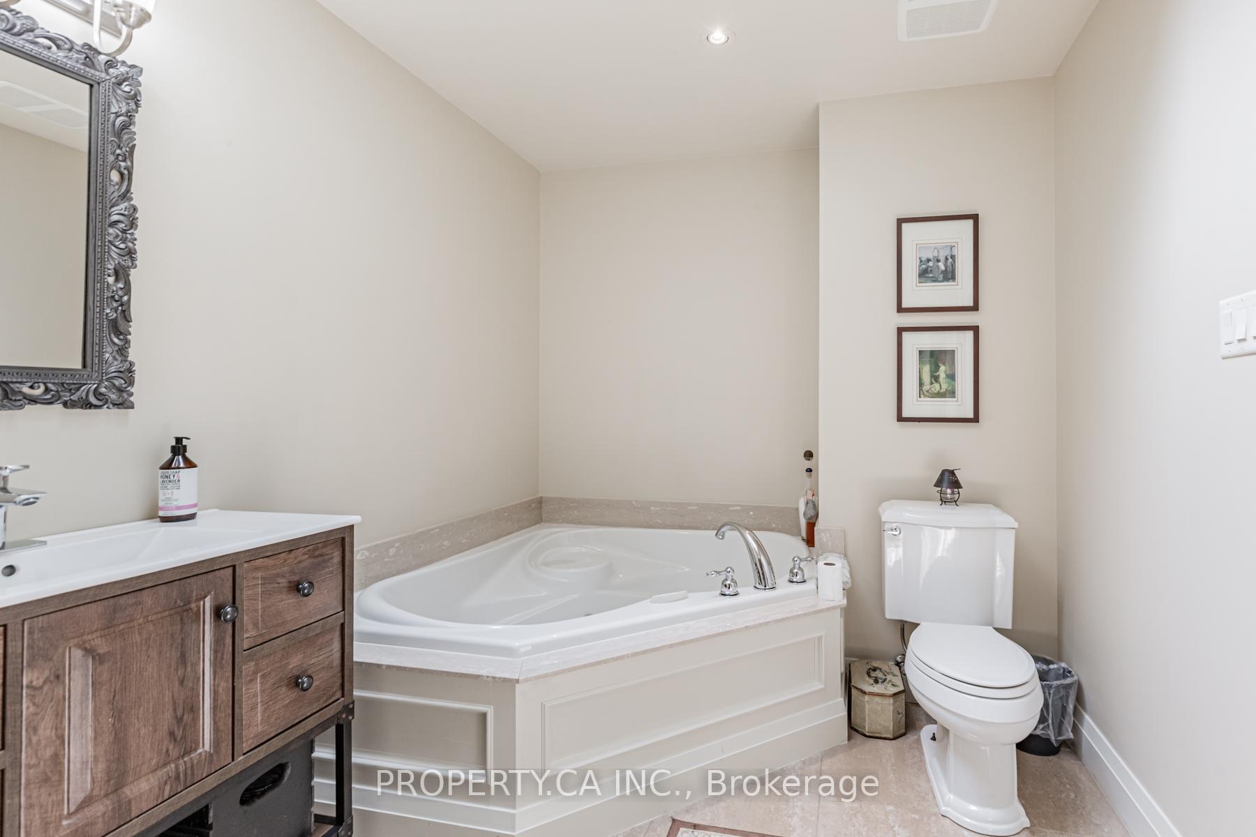 131 Gillard Avenue Upper, Toronto Unit: Upper