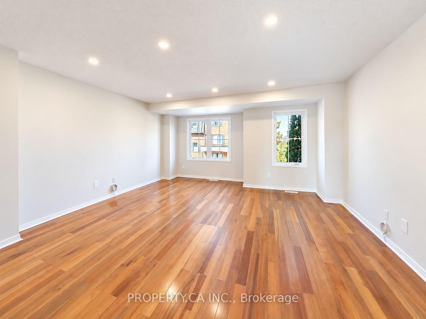 72 Jenkinson Way, Toronto