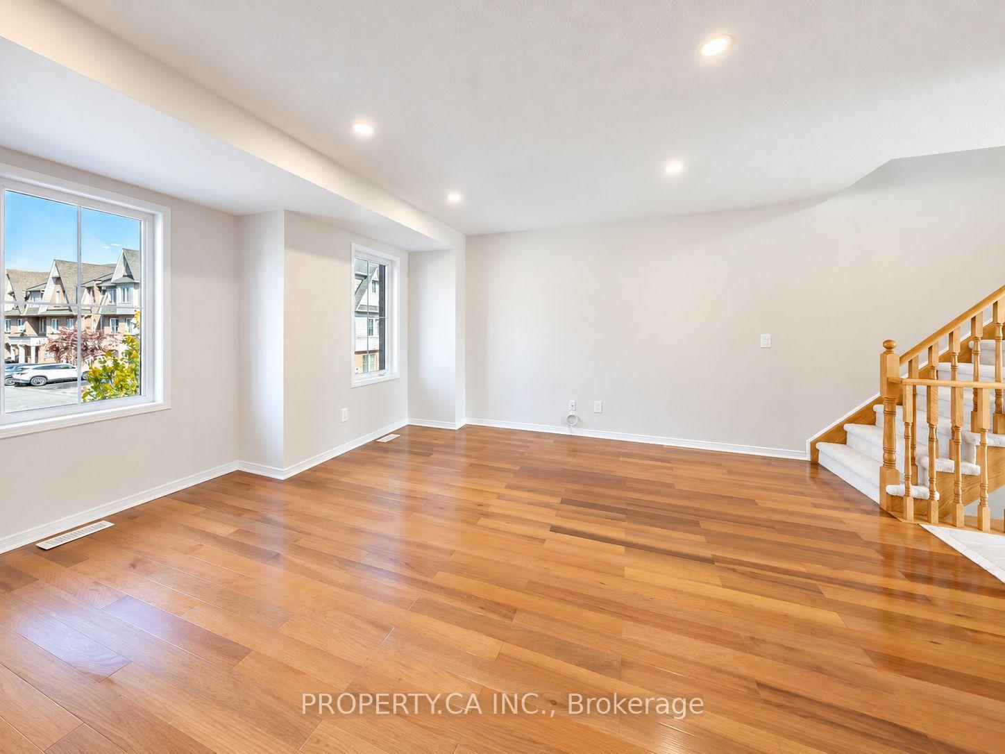 72 Jenkinson Way, Toronto