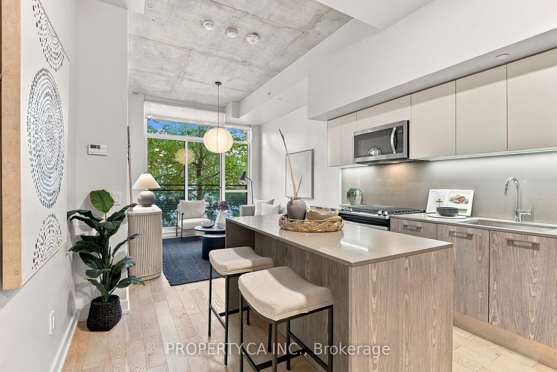630 Kingston Road 101, Toronto Unit: 101