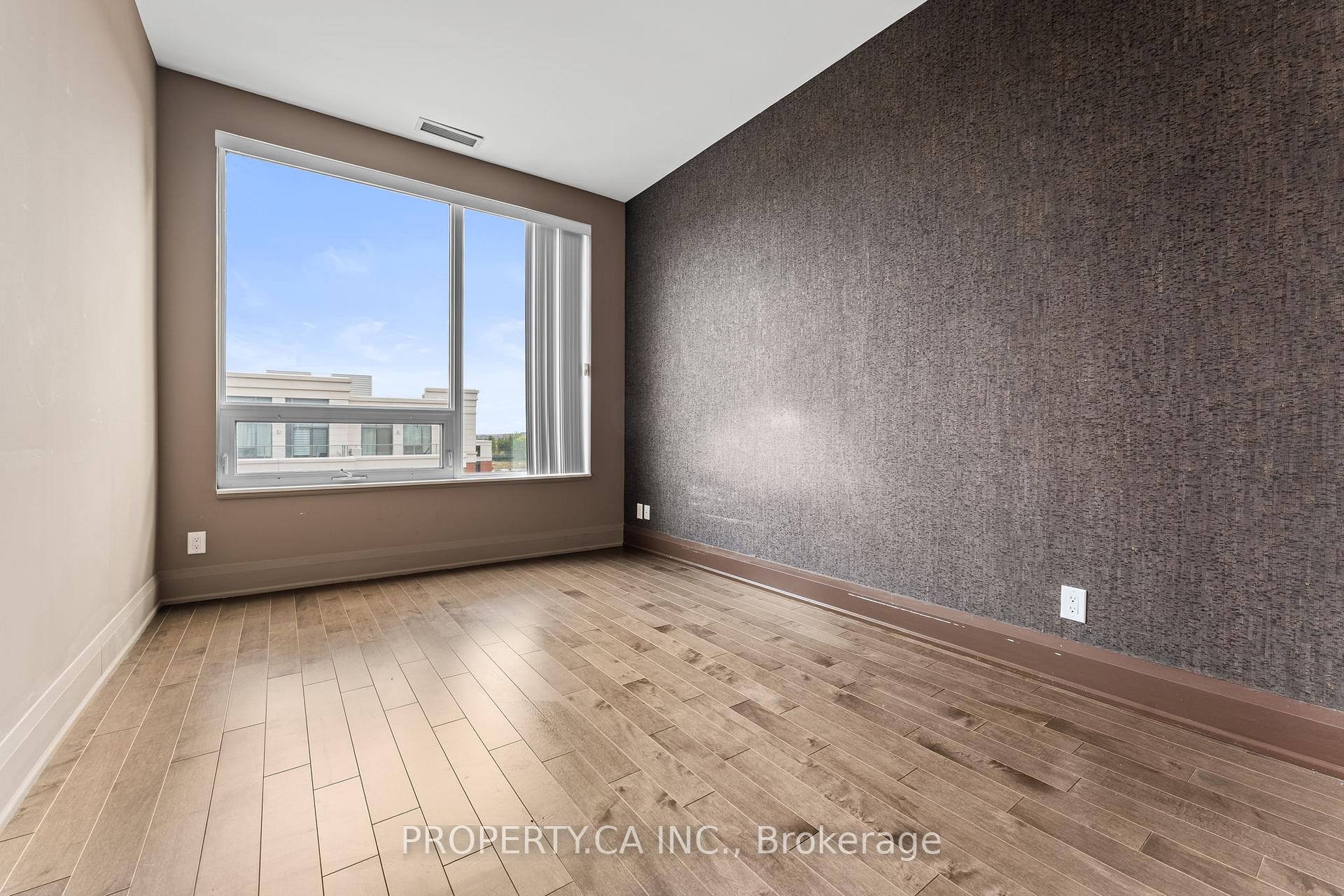 28 Uptown Drive Ph15