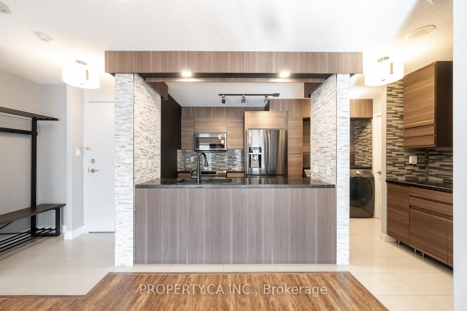 399 South Park Road 303