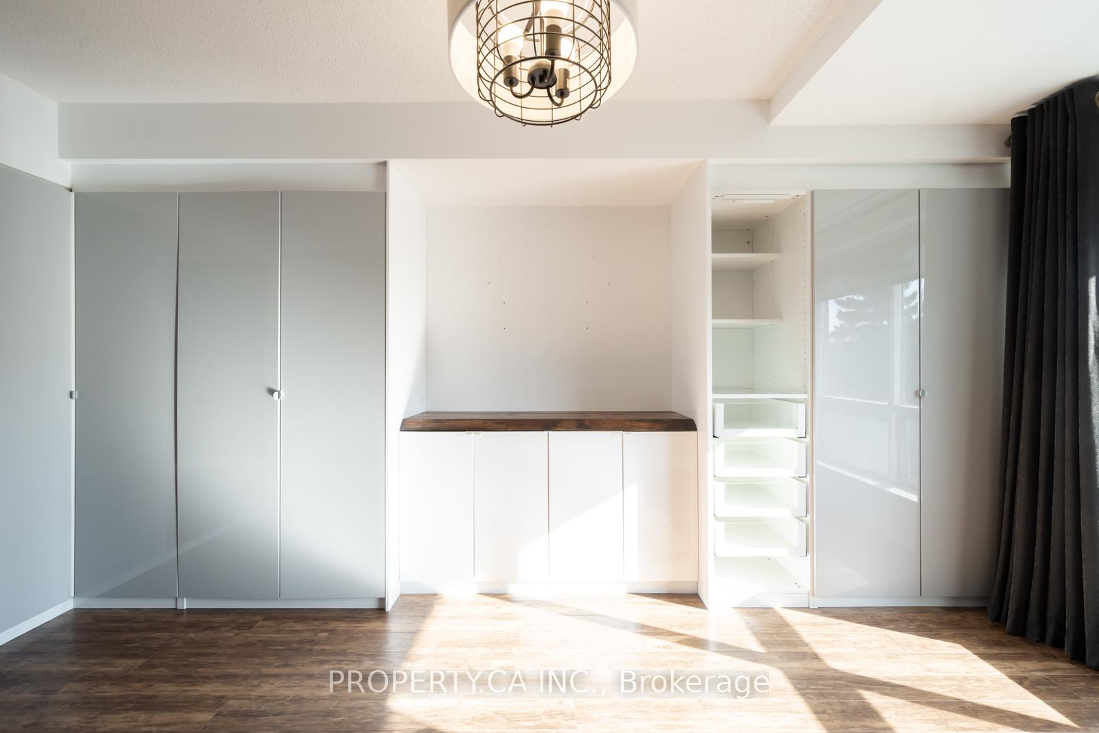 399 South Park Road 303