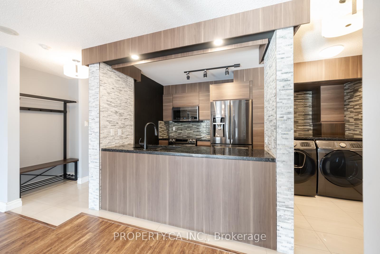 399 South Park Road 303