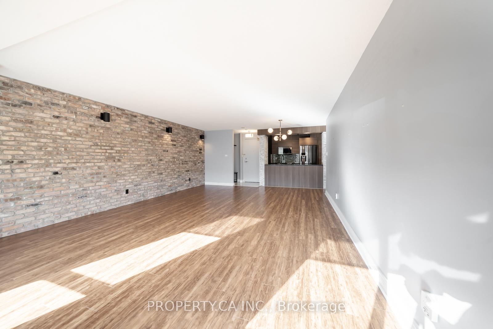 399 South Park Road 303