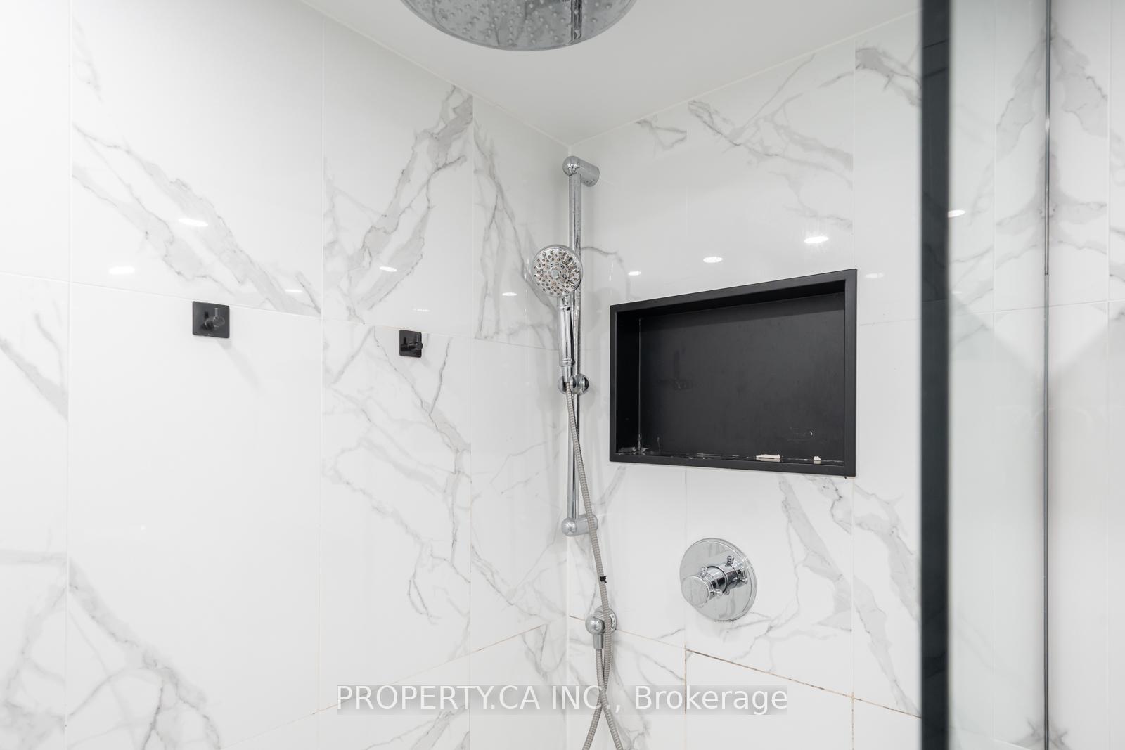 399 South Park Road 303