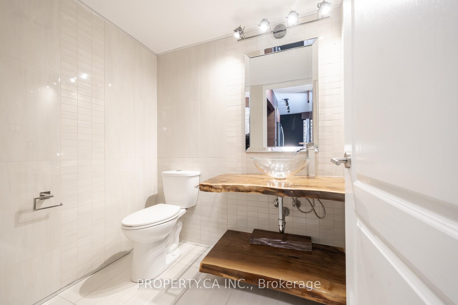 399 South Park Road 303