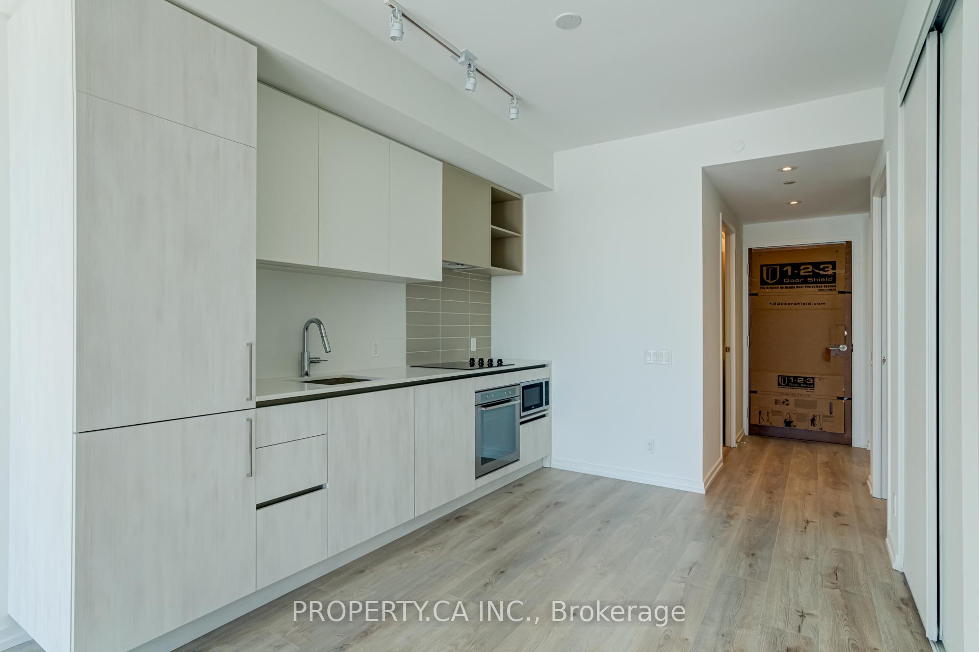 1000 Portage Parkway 2107