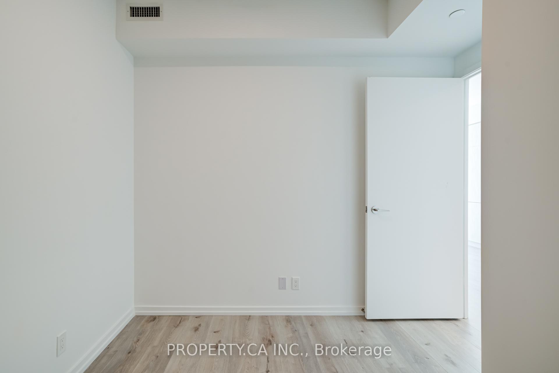 1000 Portage Parkway 2107