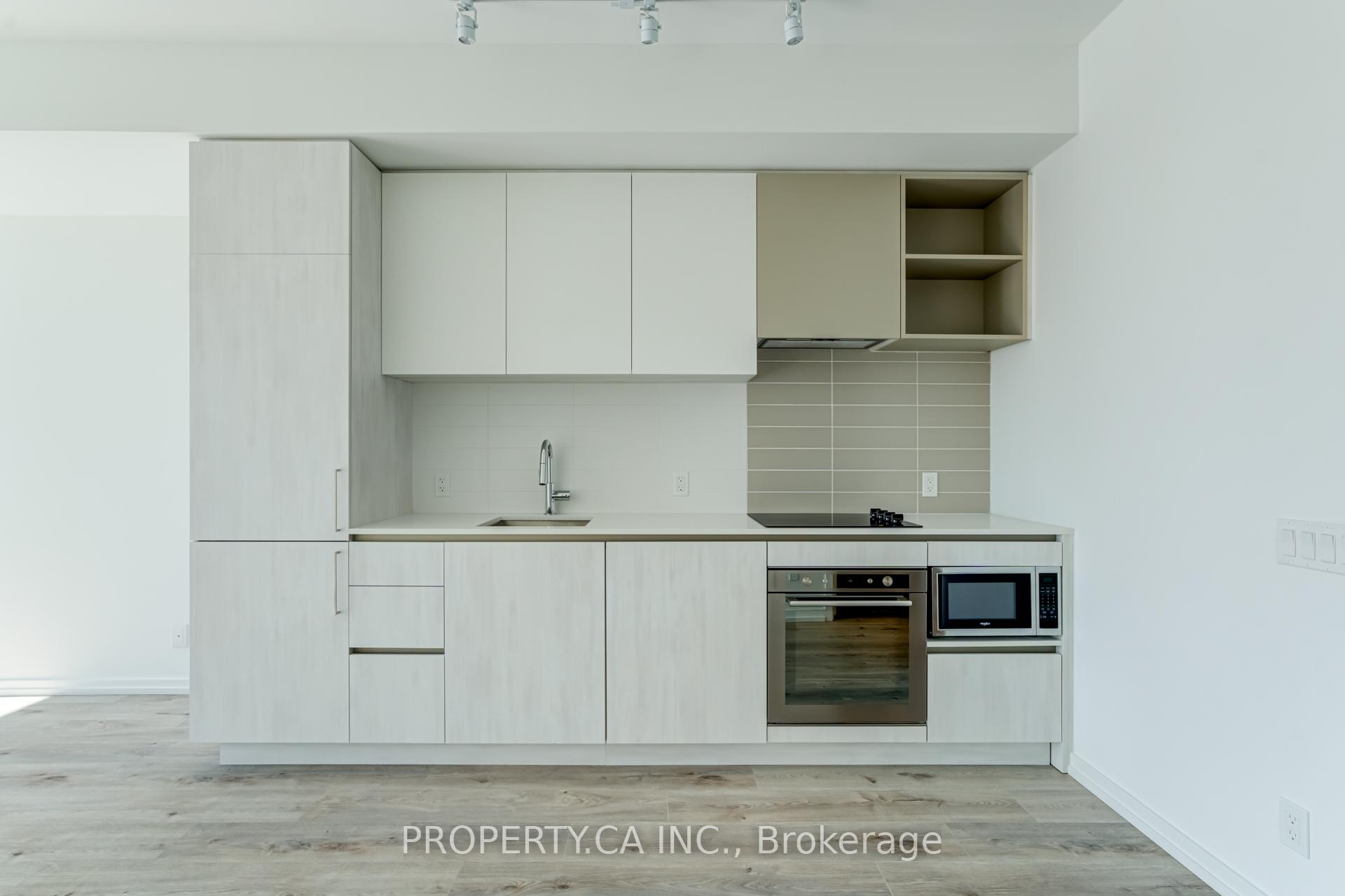 1000 Portage Parkway 2107