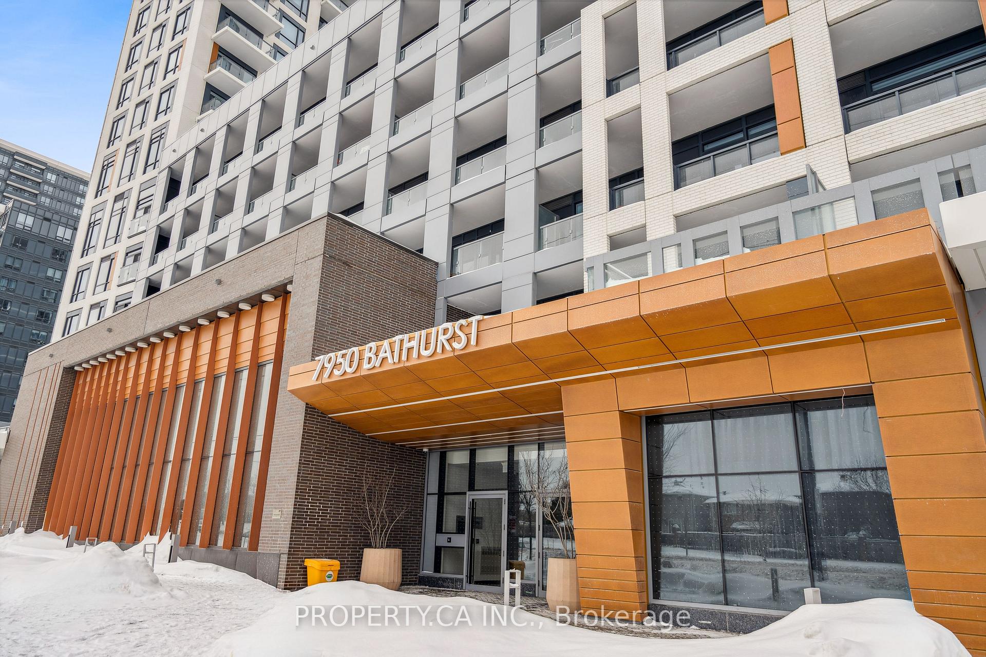 7950 Bathurst Street 2405