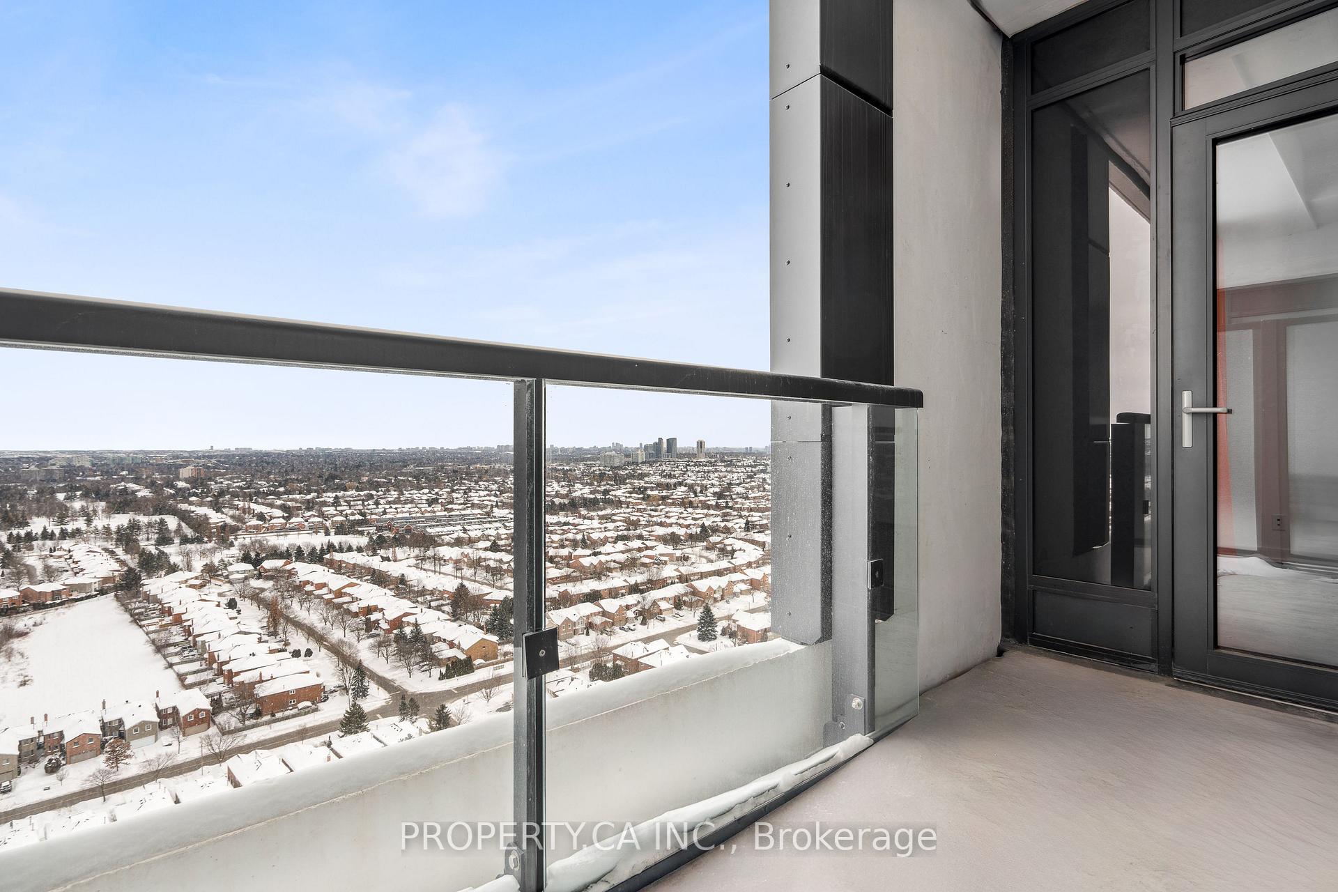 7950 Bathurst Street 2405