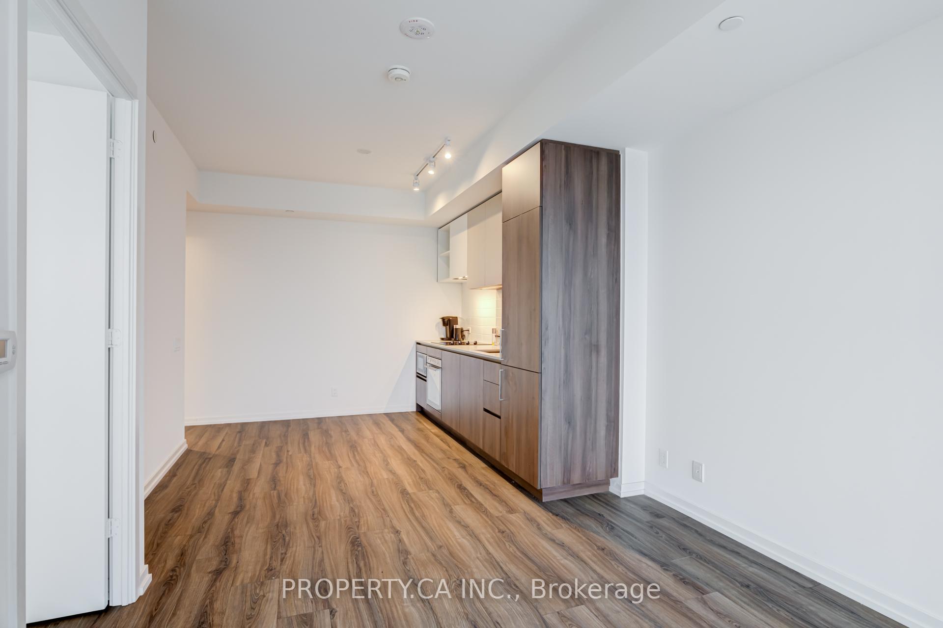 7890 Jane Street 1201