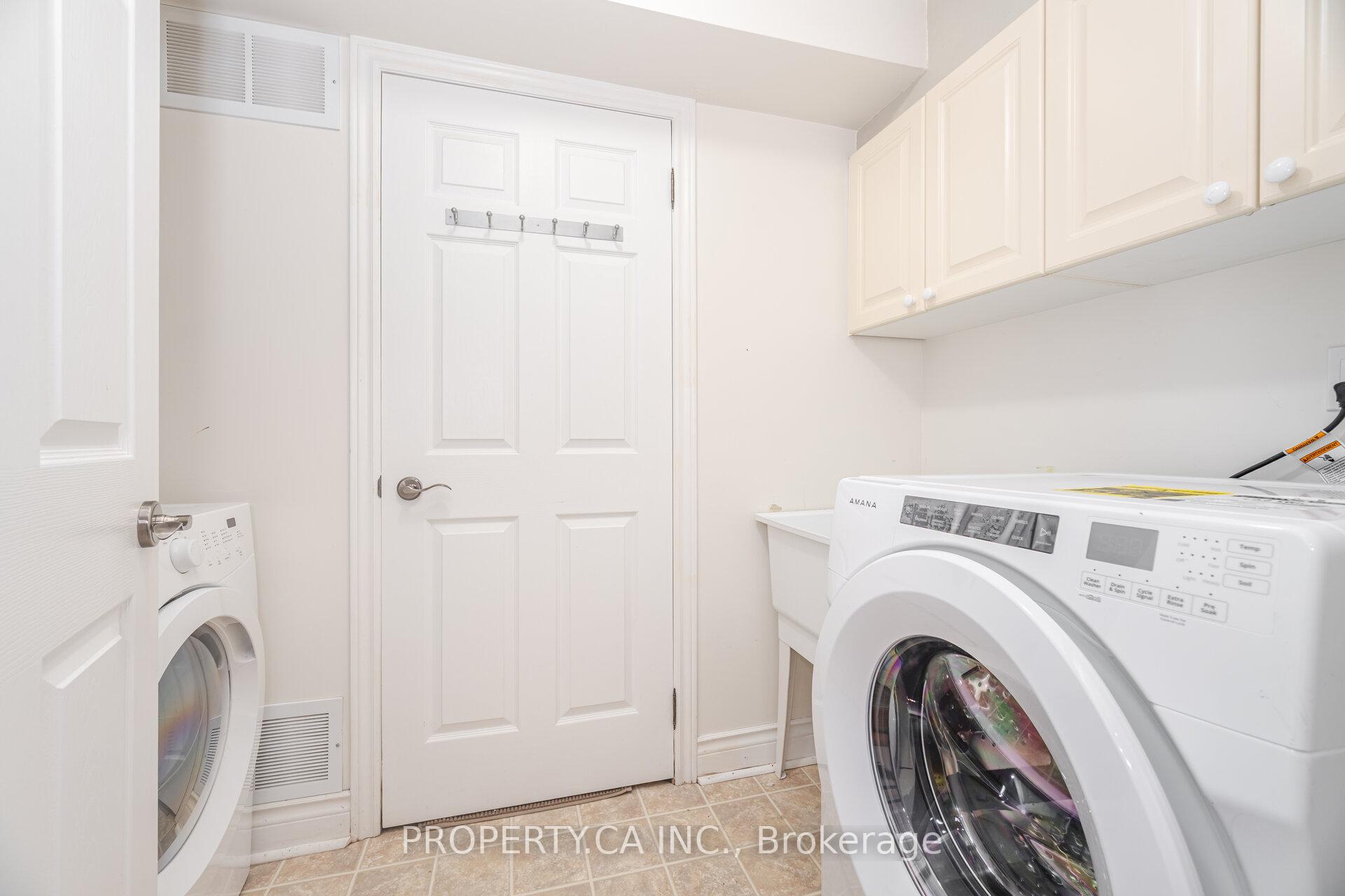 8038 Yonge Street 25