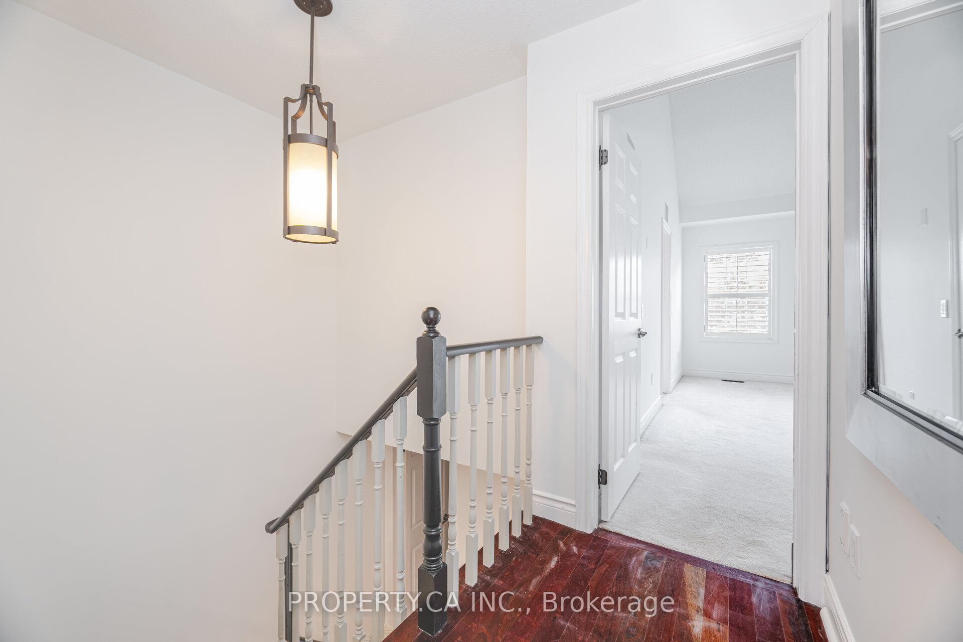 8038 Yonge Street 25