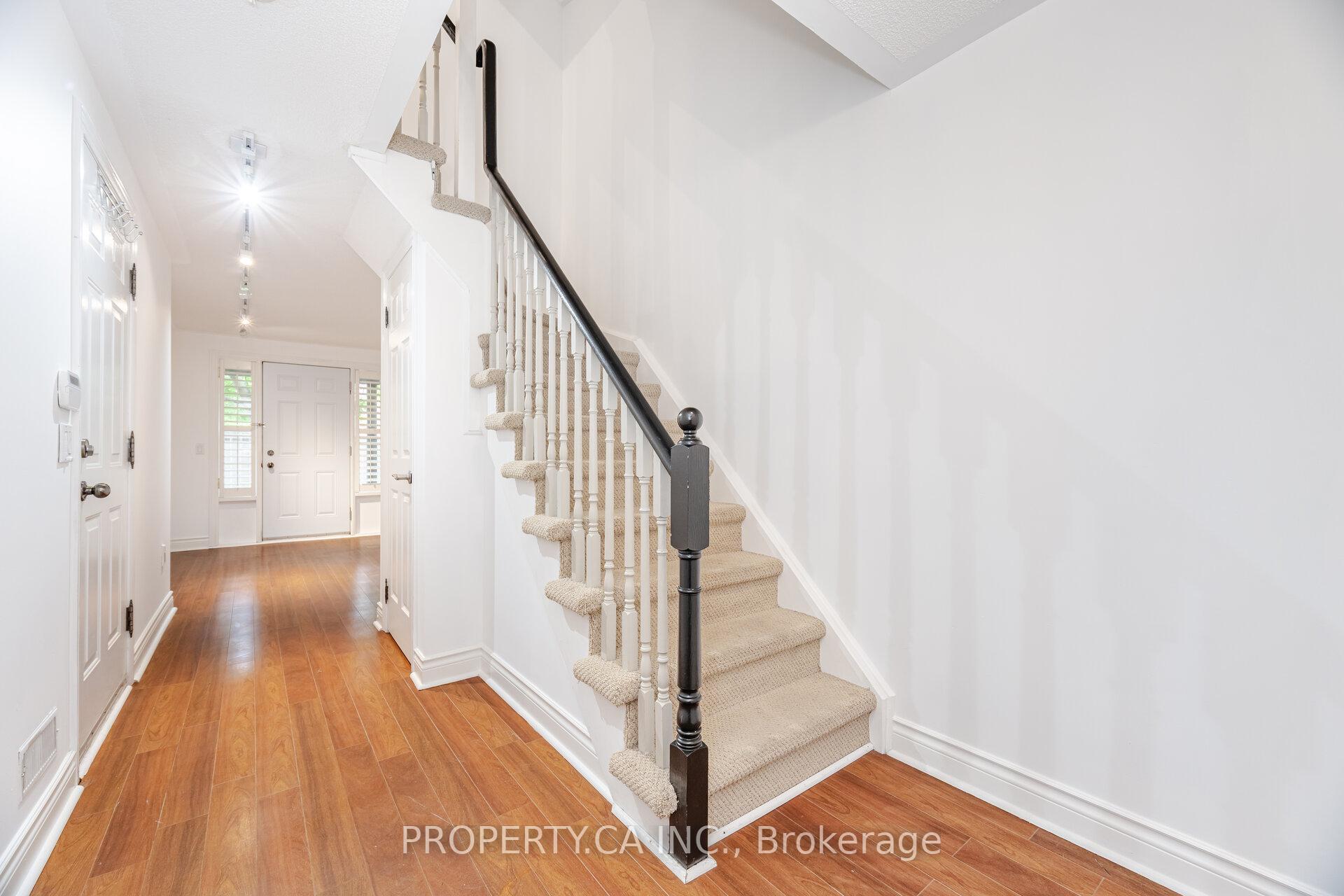 8038 Yonge Street 25