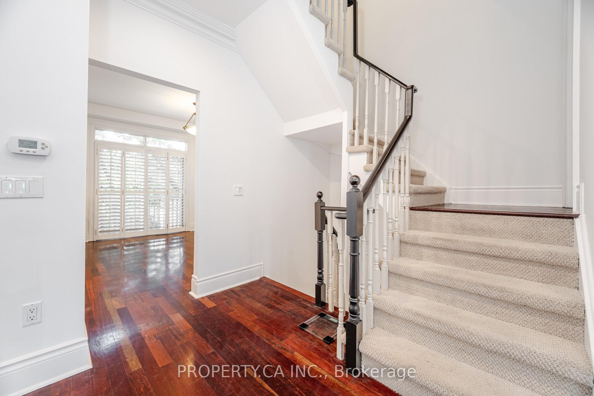 8038 Yonge Street 25