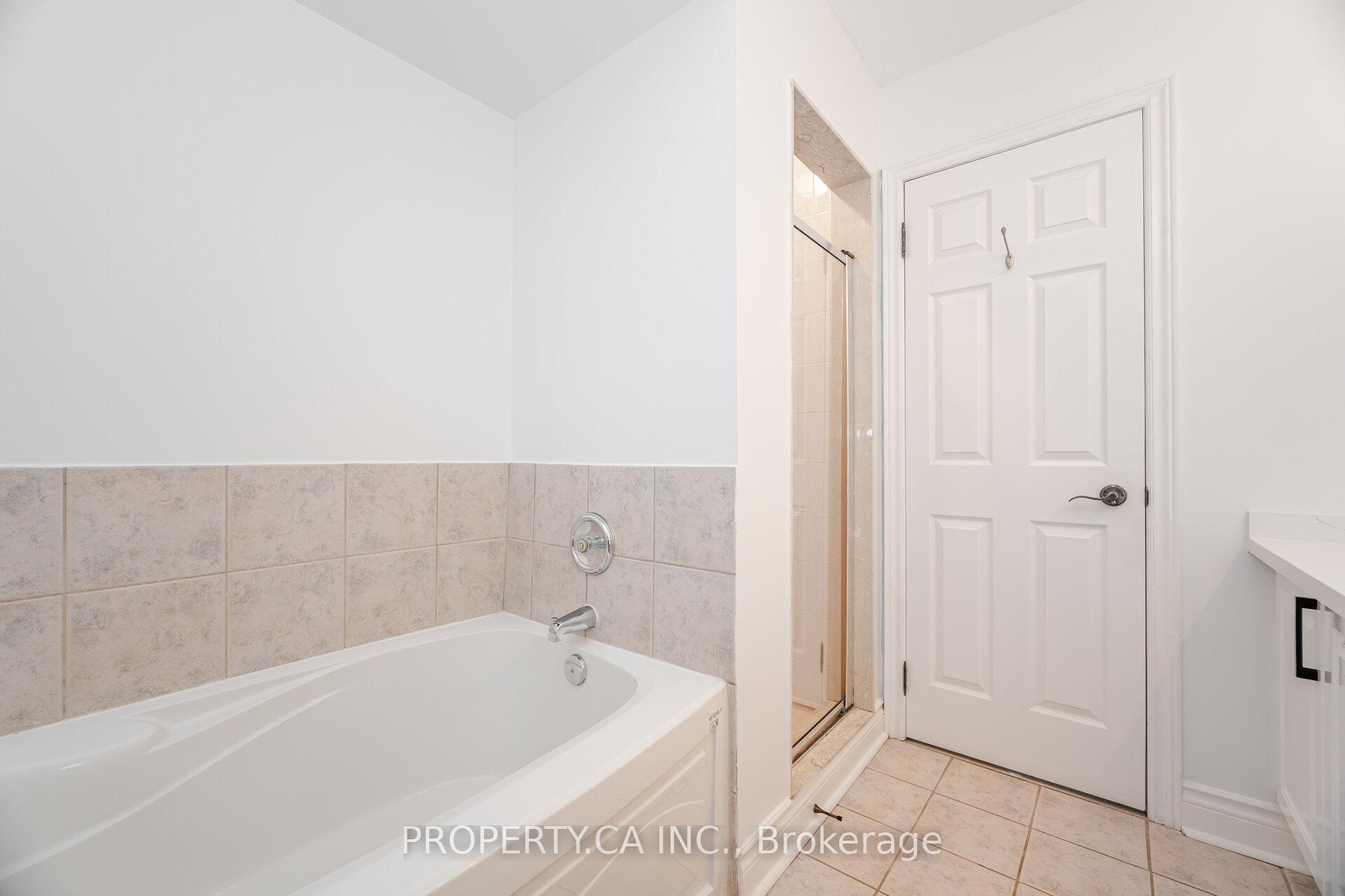 8038 Yonge Street 25