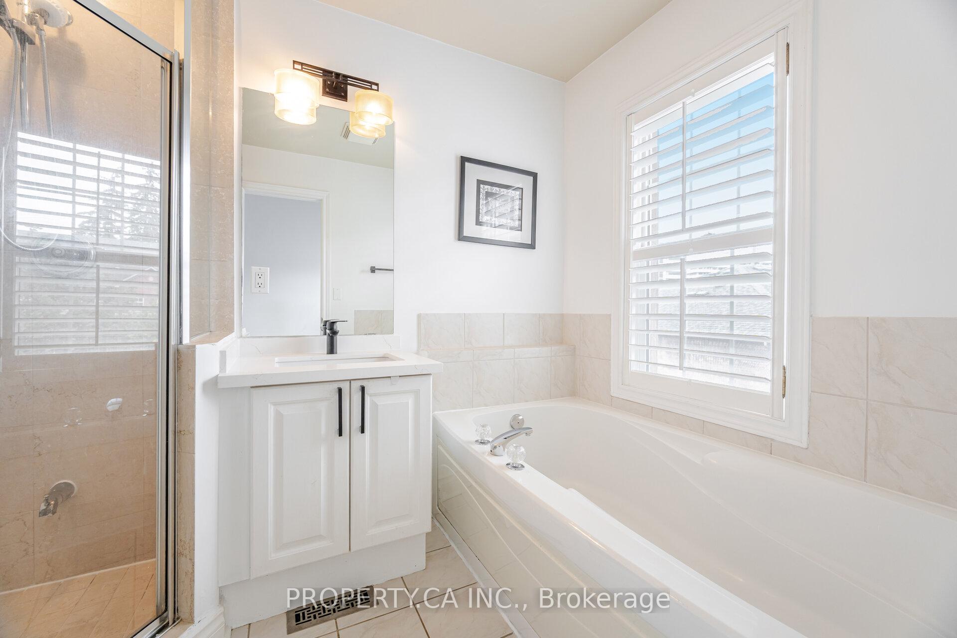 8038 Yonge Street 25