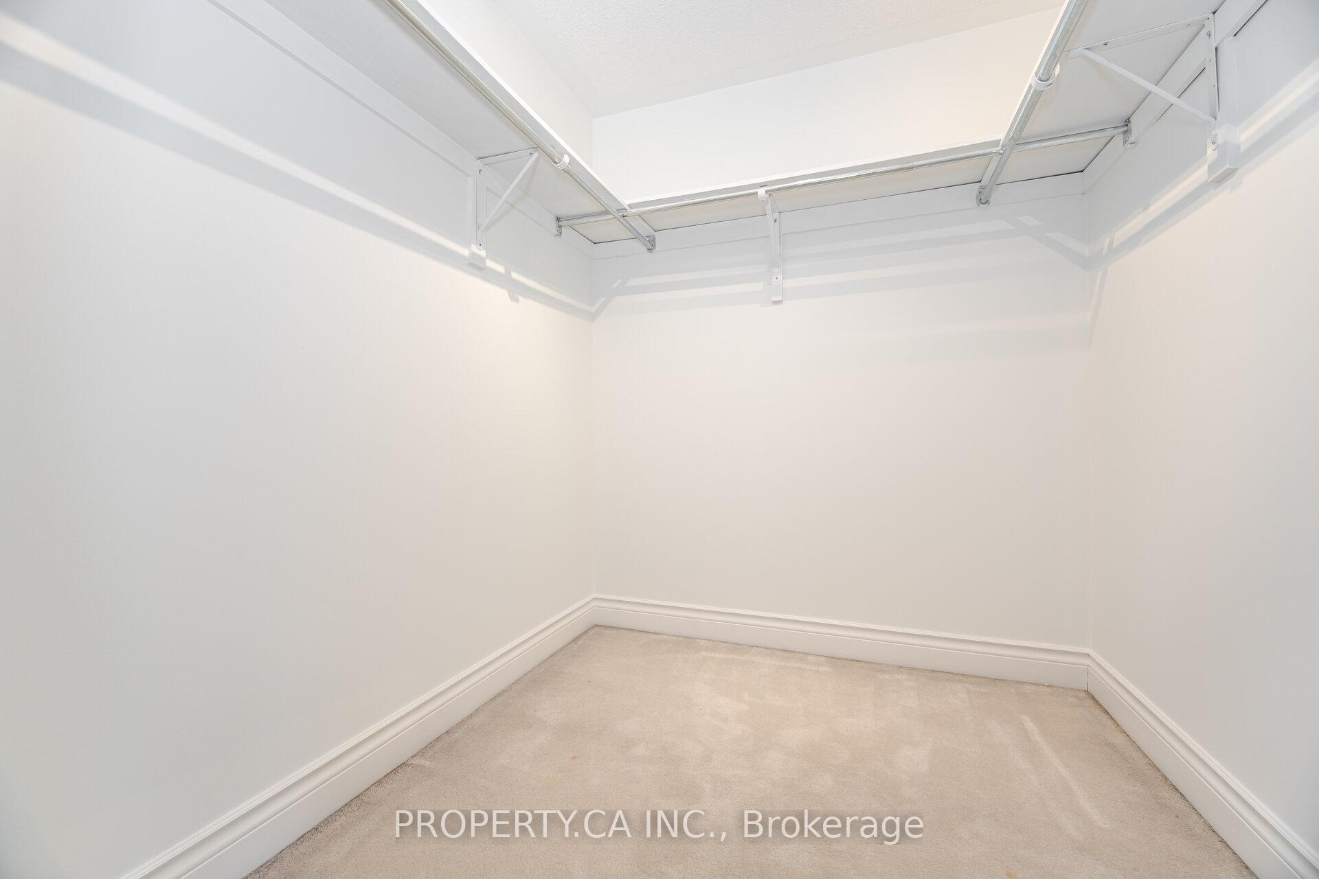 8038 Yonge Street 25