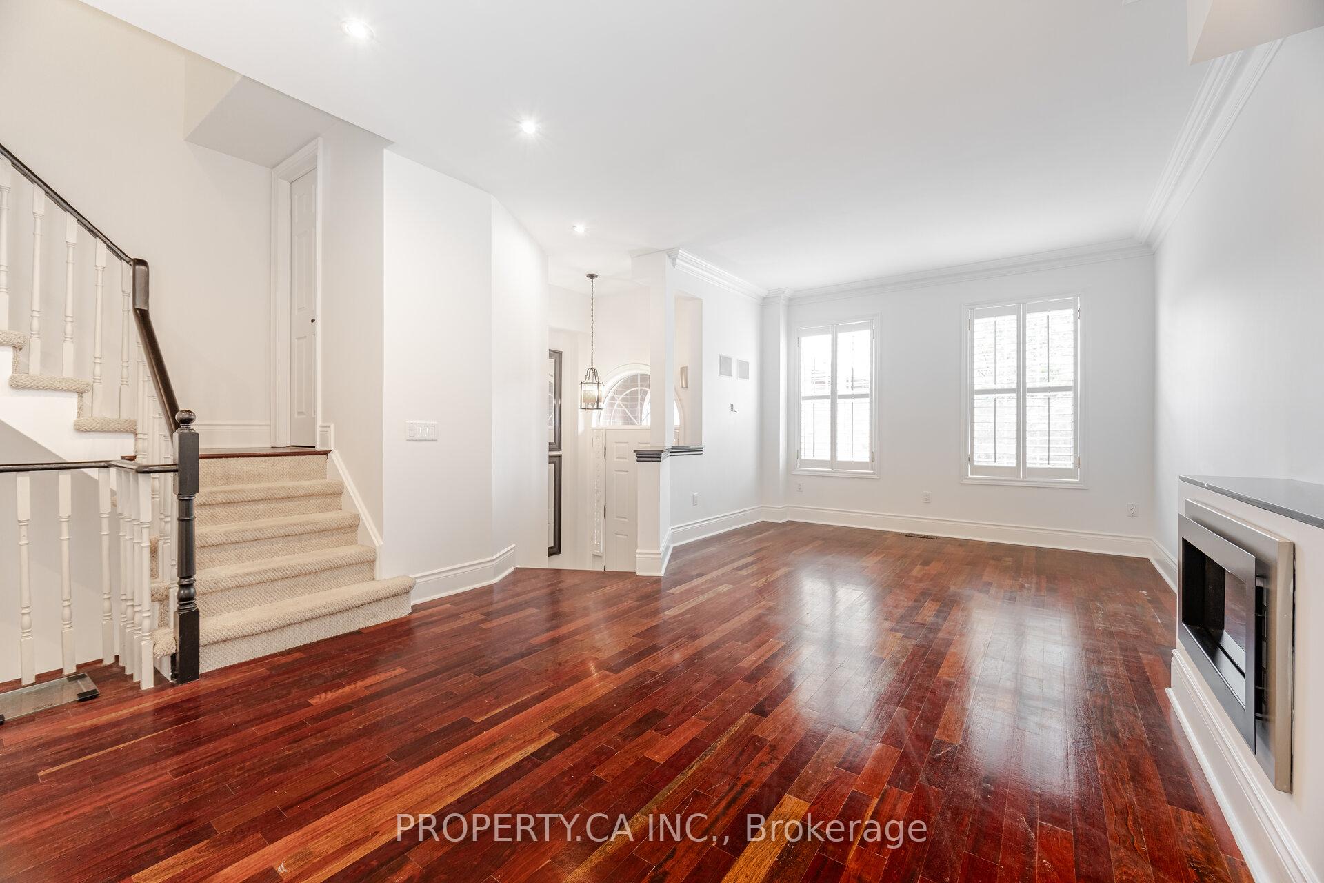 8038 Yonge Street 25