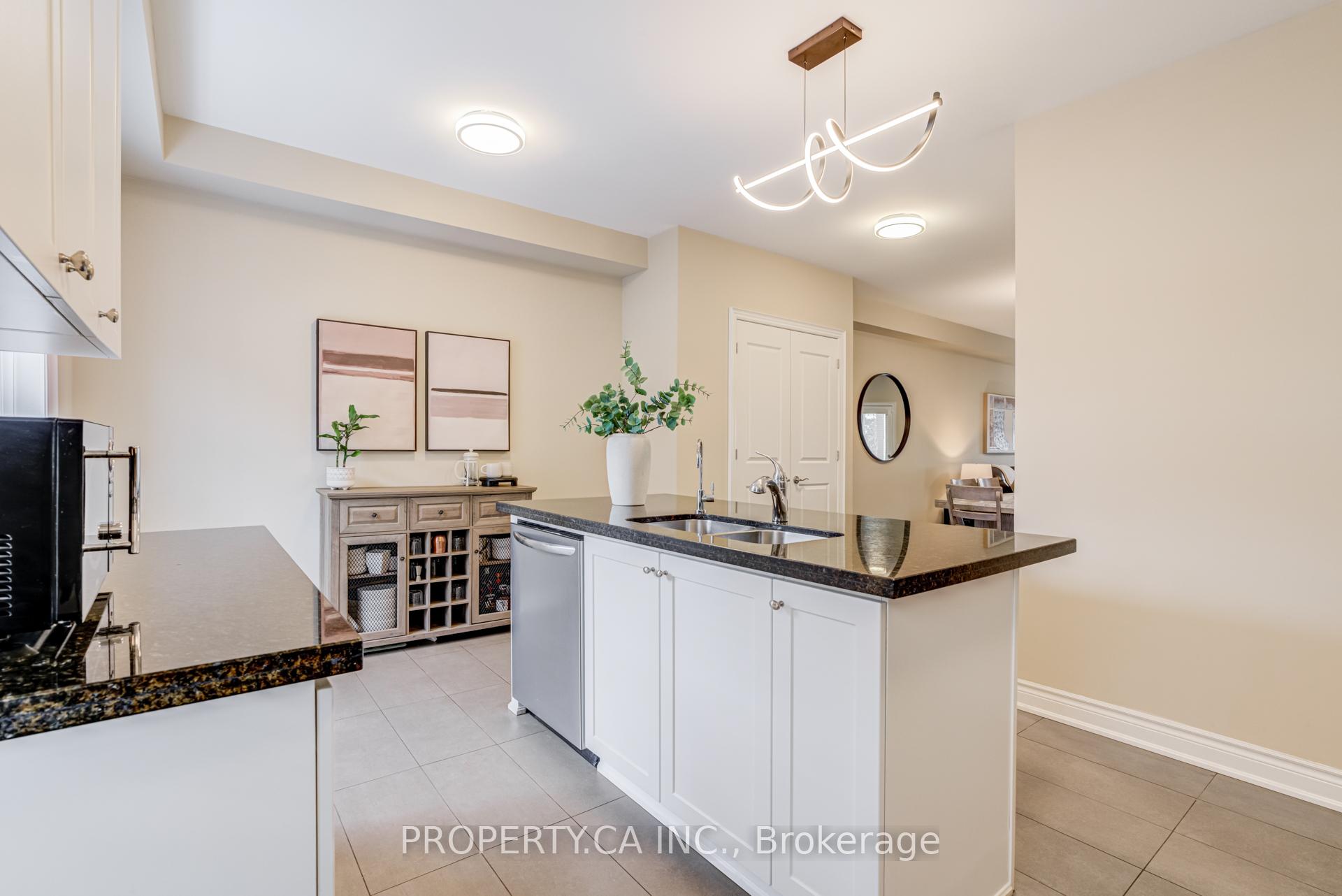 10060 Keele Street 16