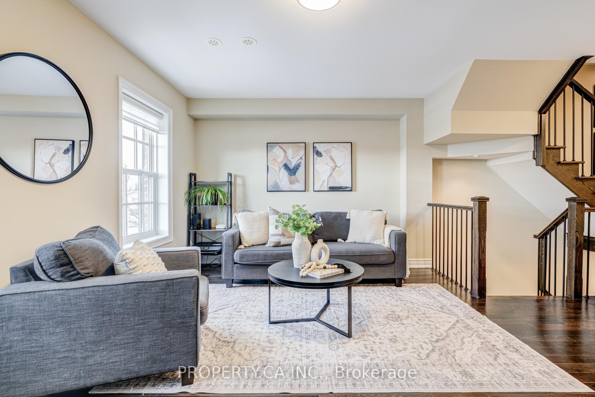 10060 Keele Street 16