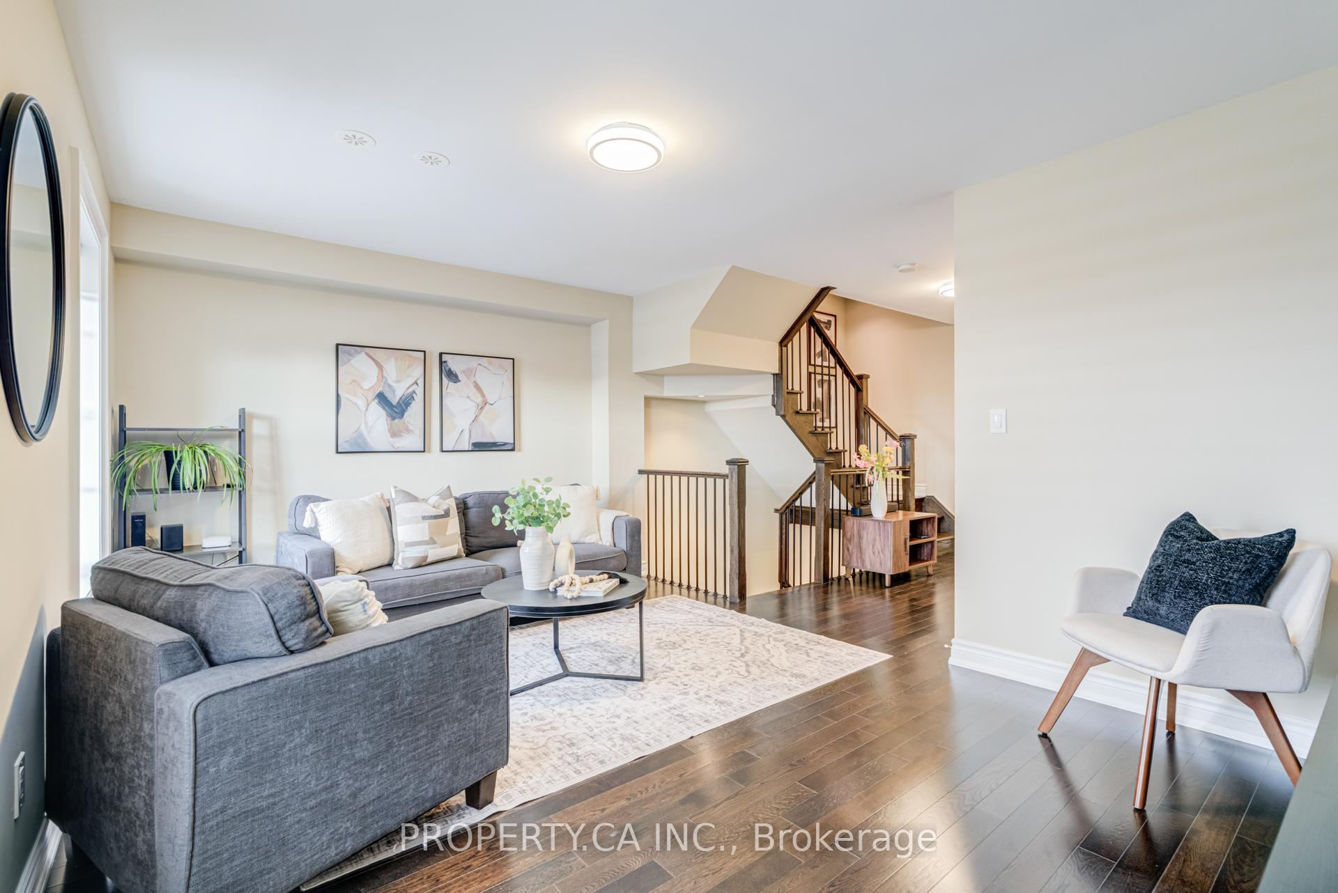 10060 Keele Street 16