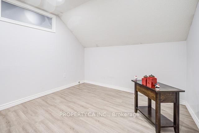 15 Cornell Meadows Avenue A206