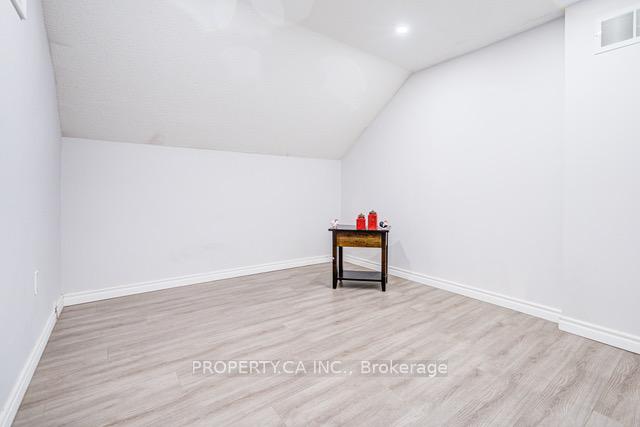 15 Cornell Meadows Avenue A206