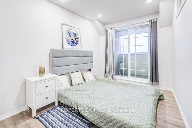 15 Cornell Meadows Avenue A206