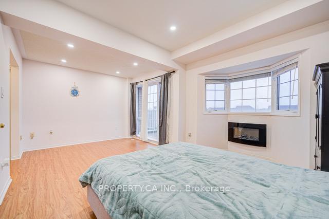 15 Cornell Meadows Avenue A206