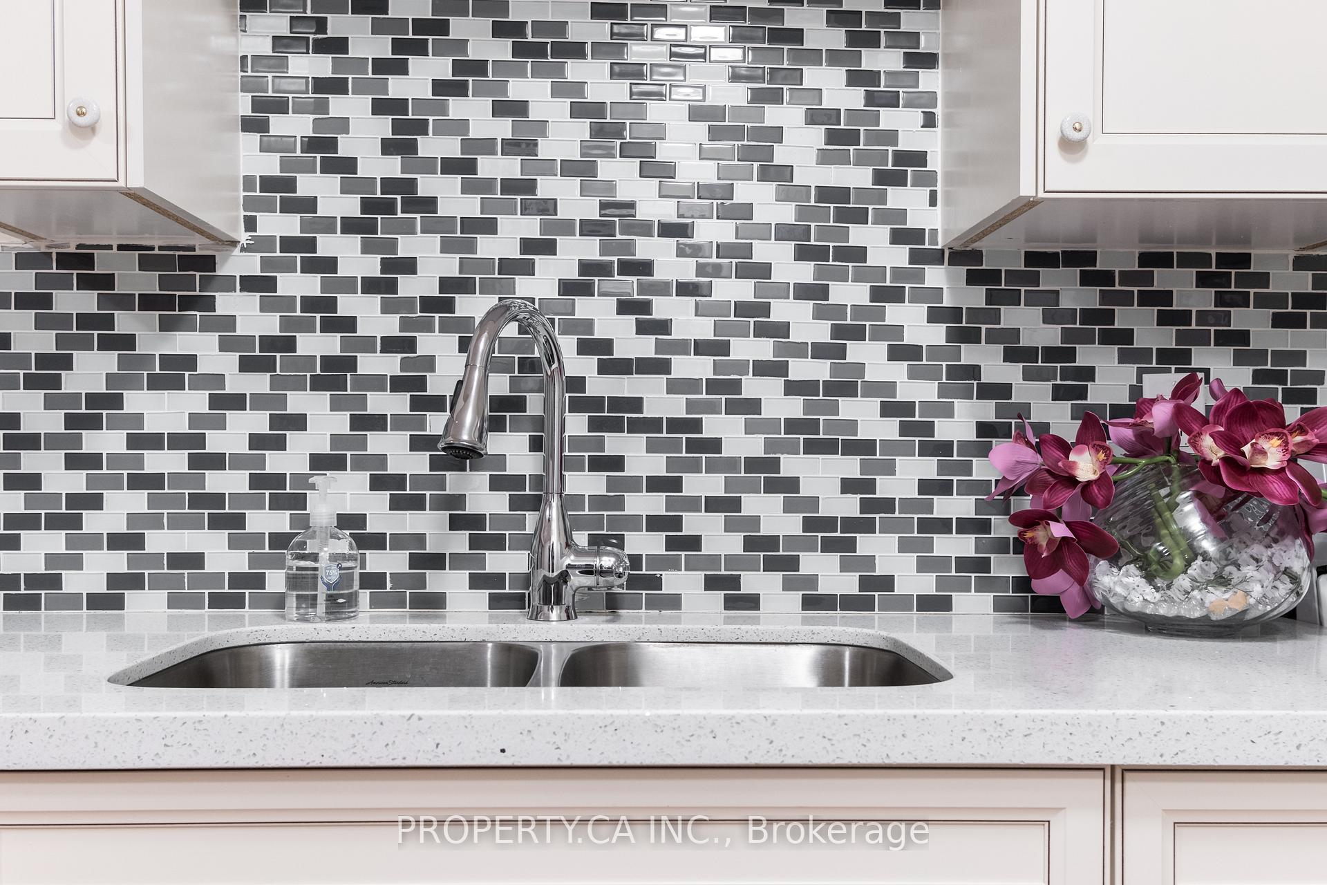 70 Grand Trunk Avenue Lower